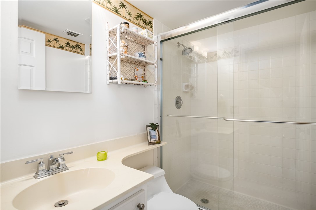1150 Reef Road B-24