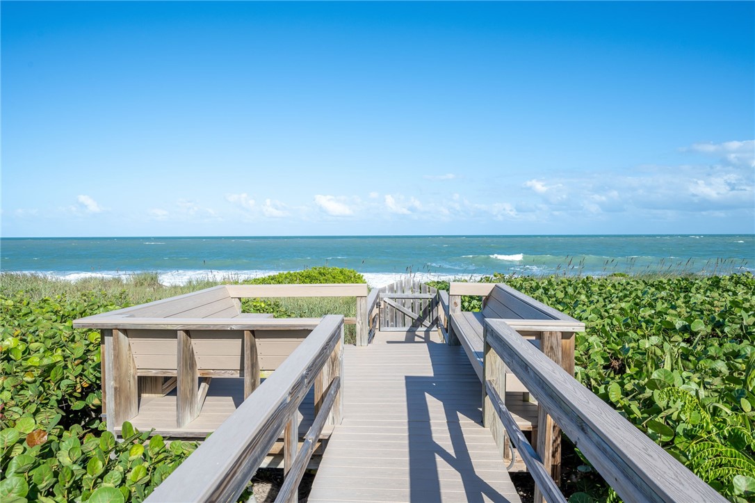 1150 Reef Road B-24