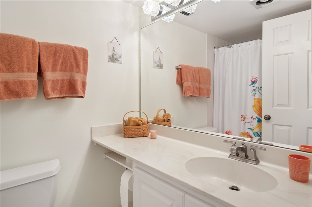 1150 Reef Road B-24