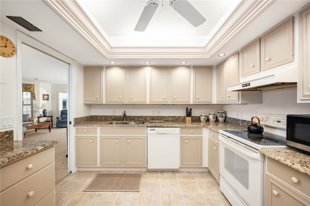 1150 Reef Road B-24