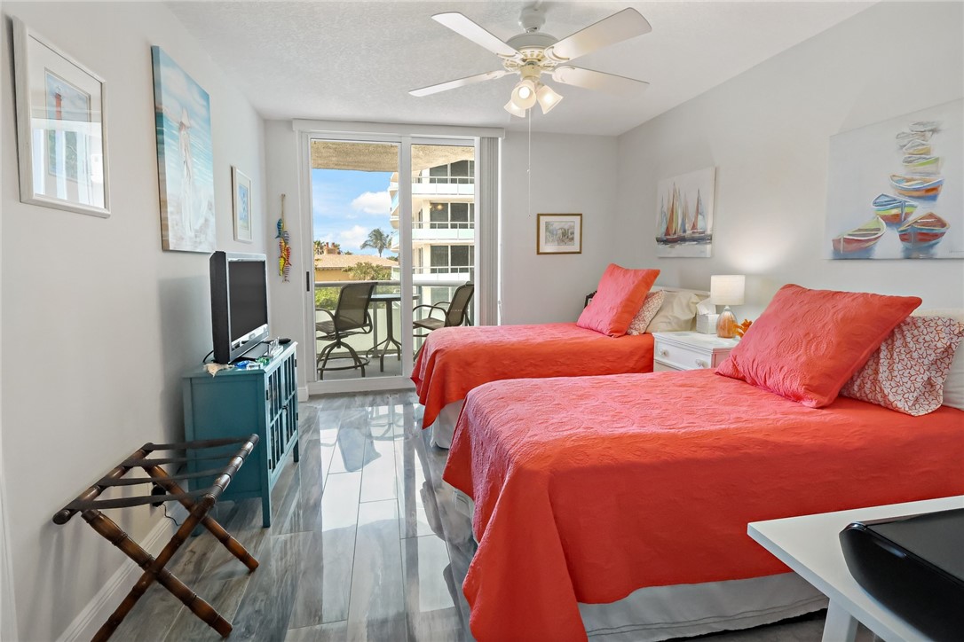 3554 Ocean Drive 402S
