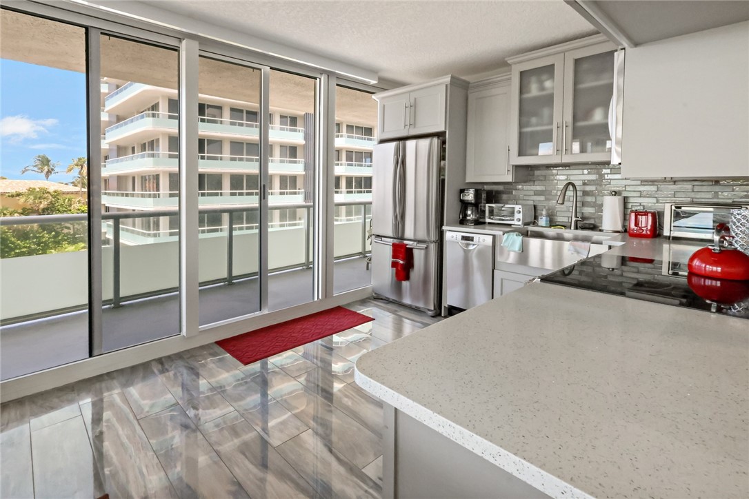 3554 Ocean Drive 402S