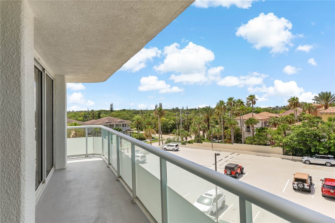 3554 Ocean Drive 402S