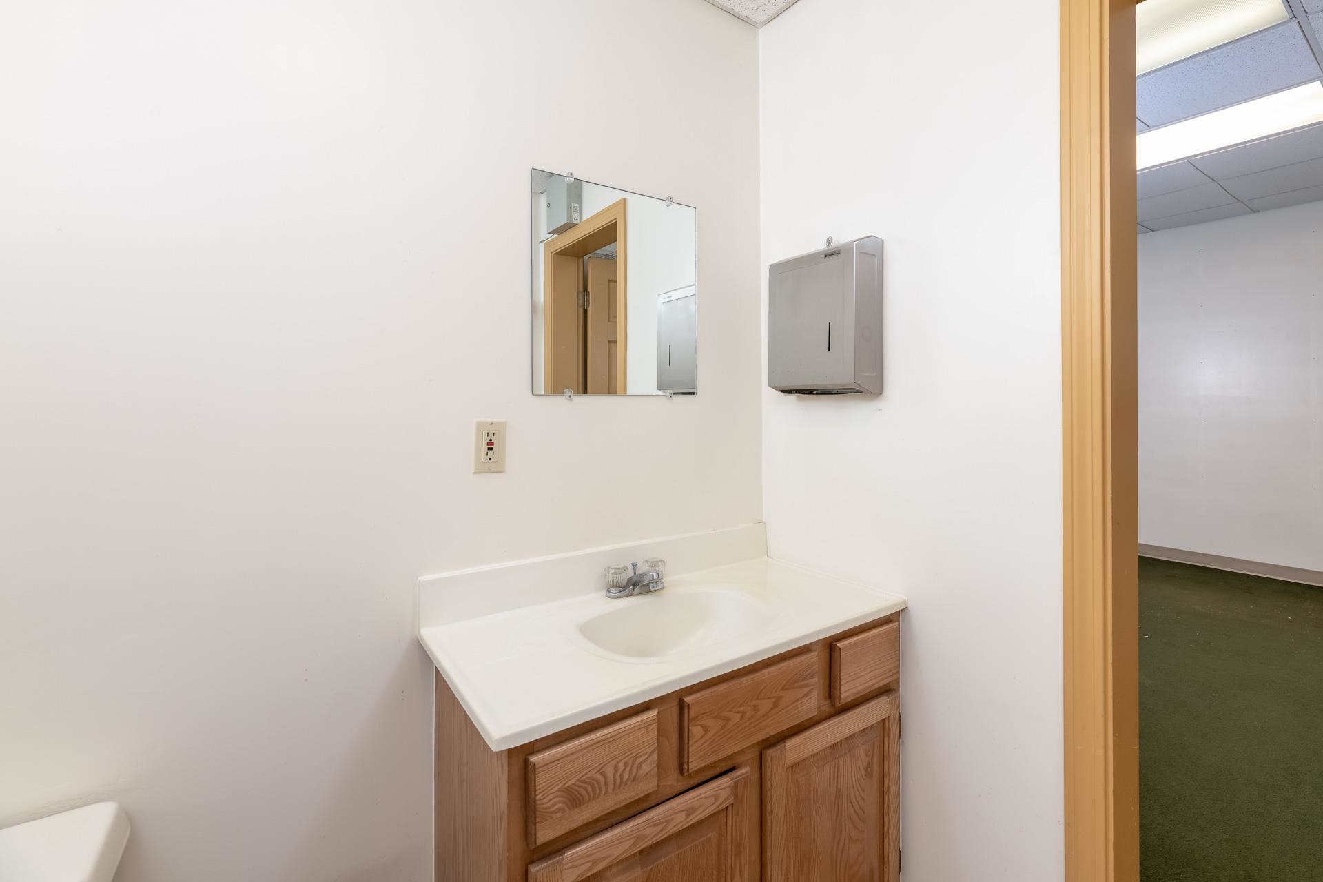 12 Main Street Unit: 8