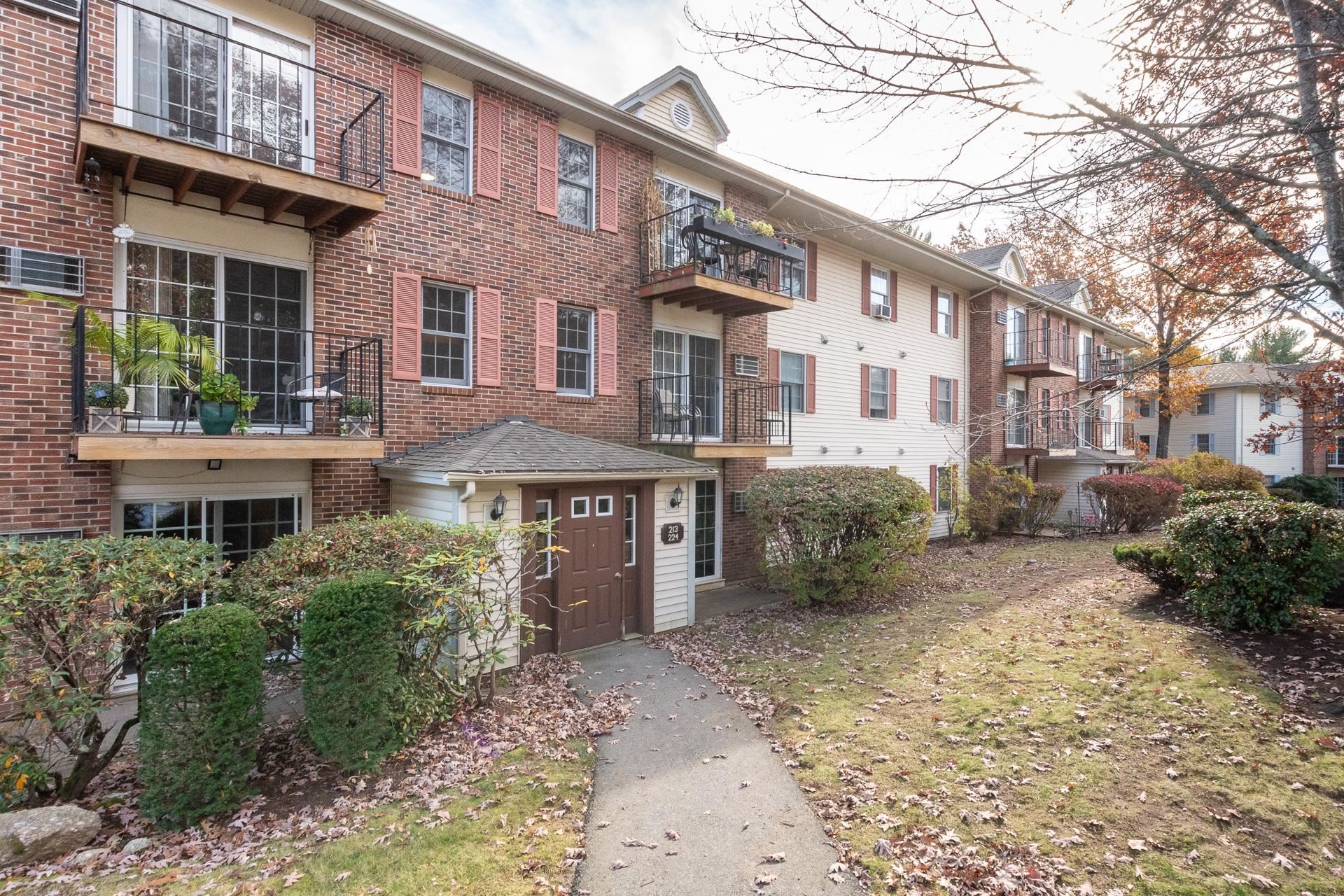 130 Endicott N Street Unit: 213