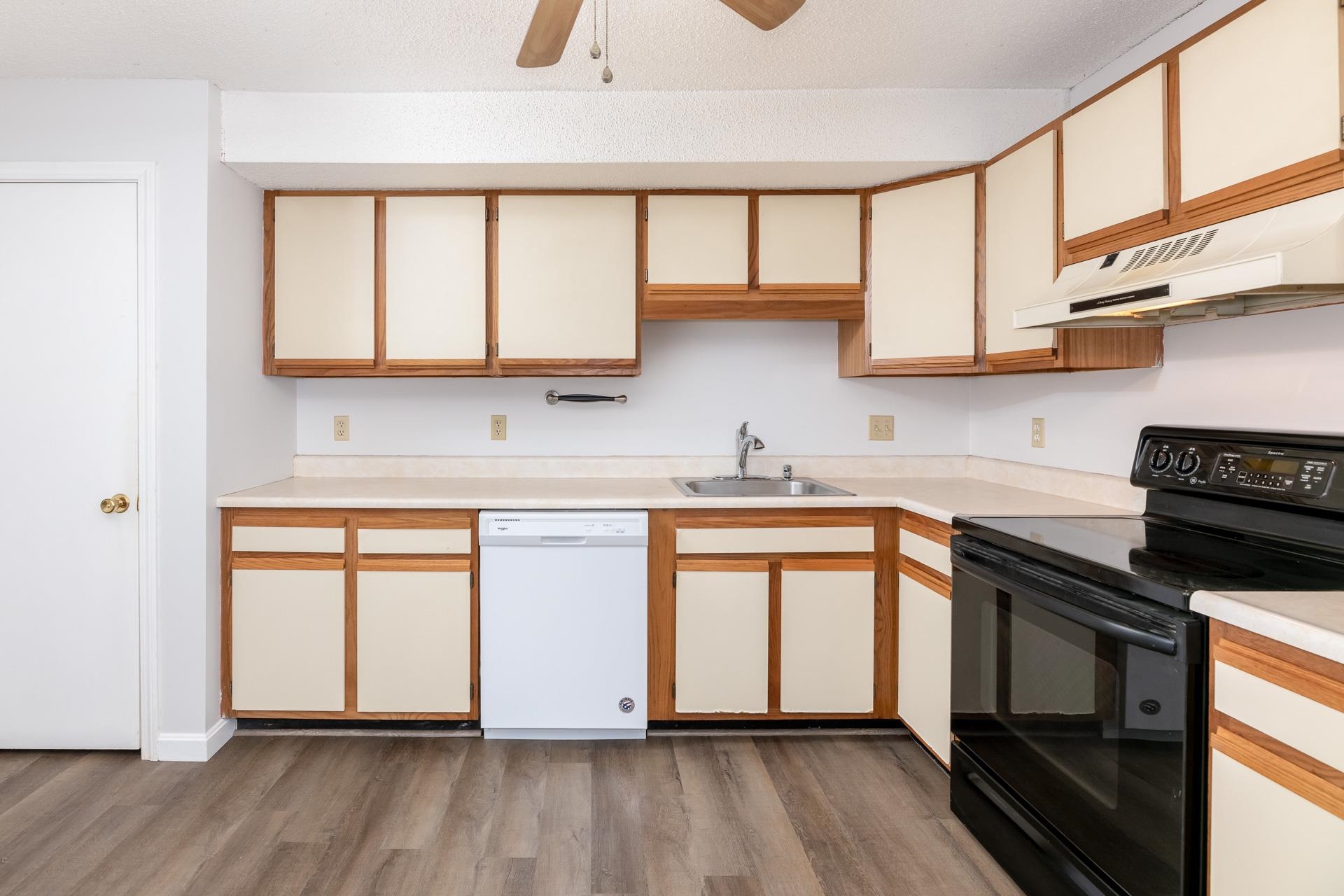 130 Endicott N Street Unit: 213