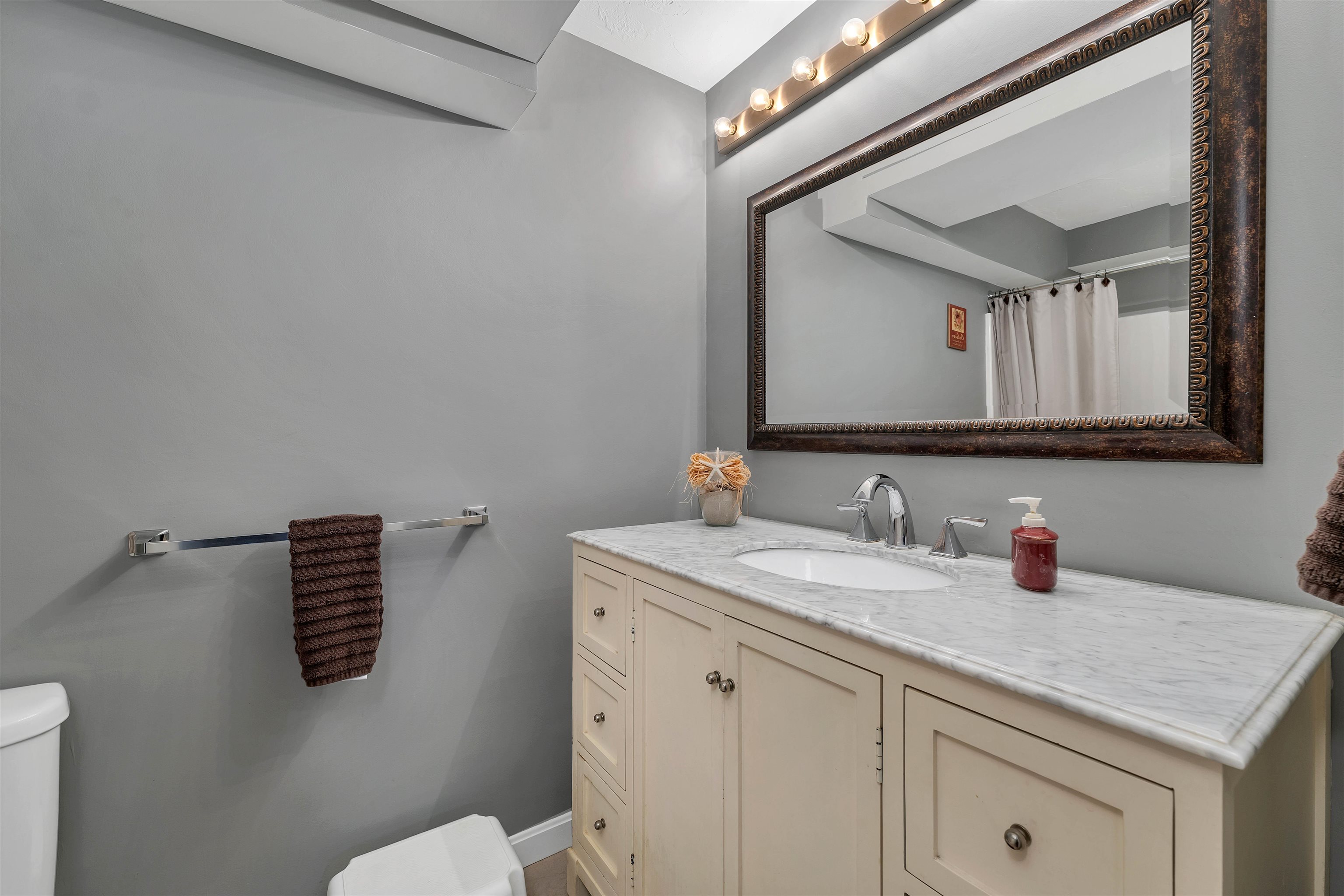 312 Meredith Neck Road