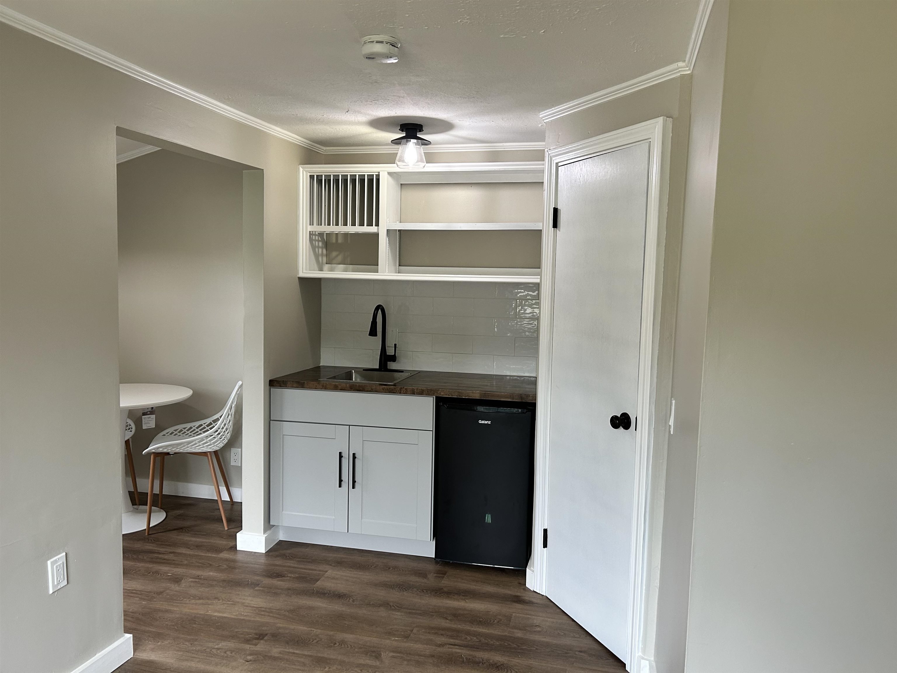 46 Glendale Place Unit: 8