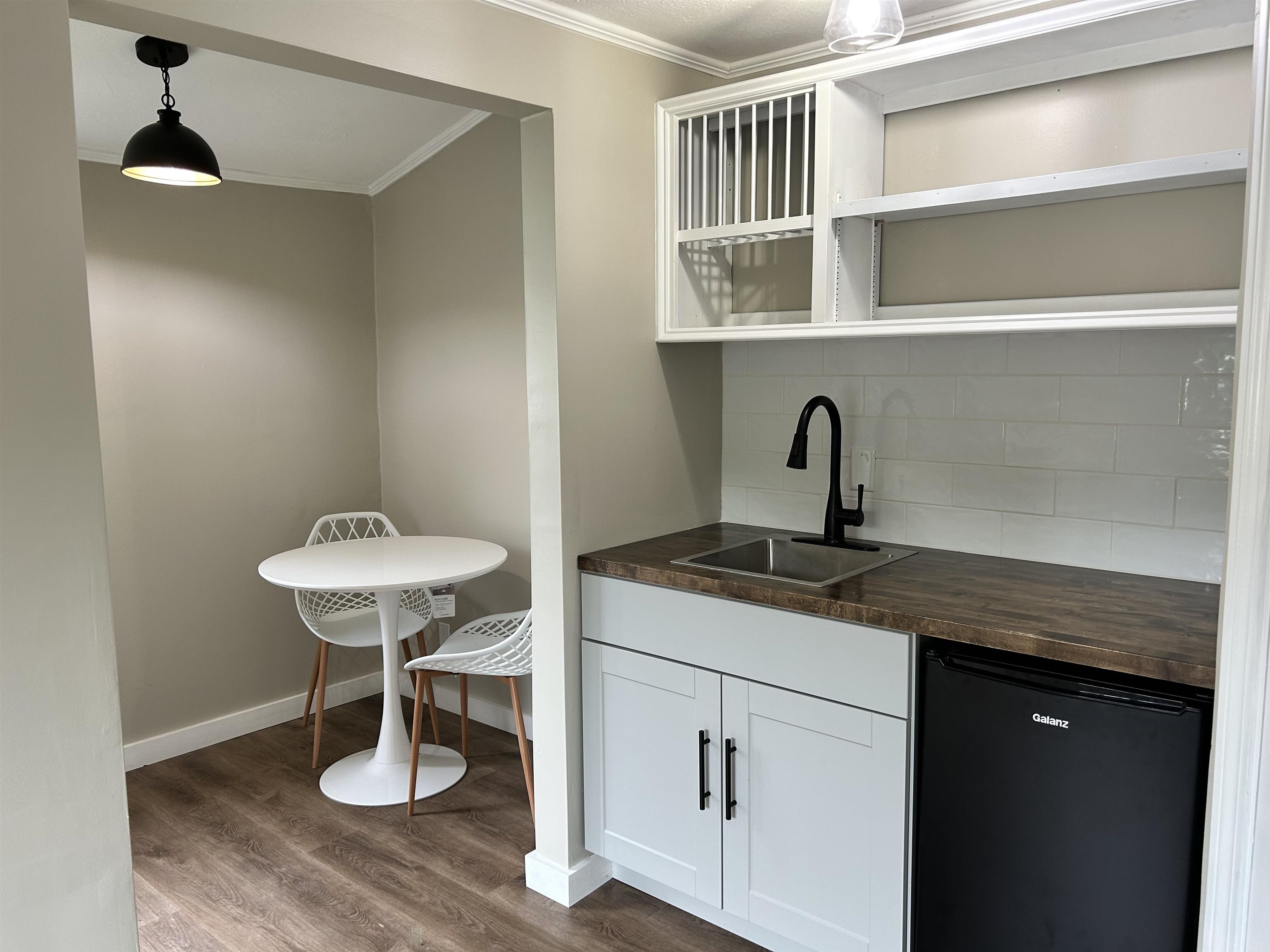 46 Glendale Place Unit: 8