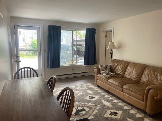 76 Lake Shore Drive Unit: 3