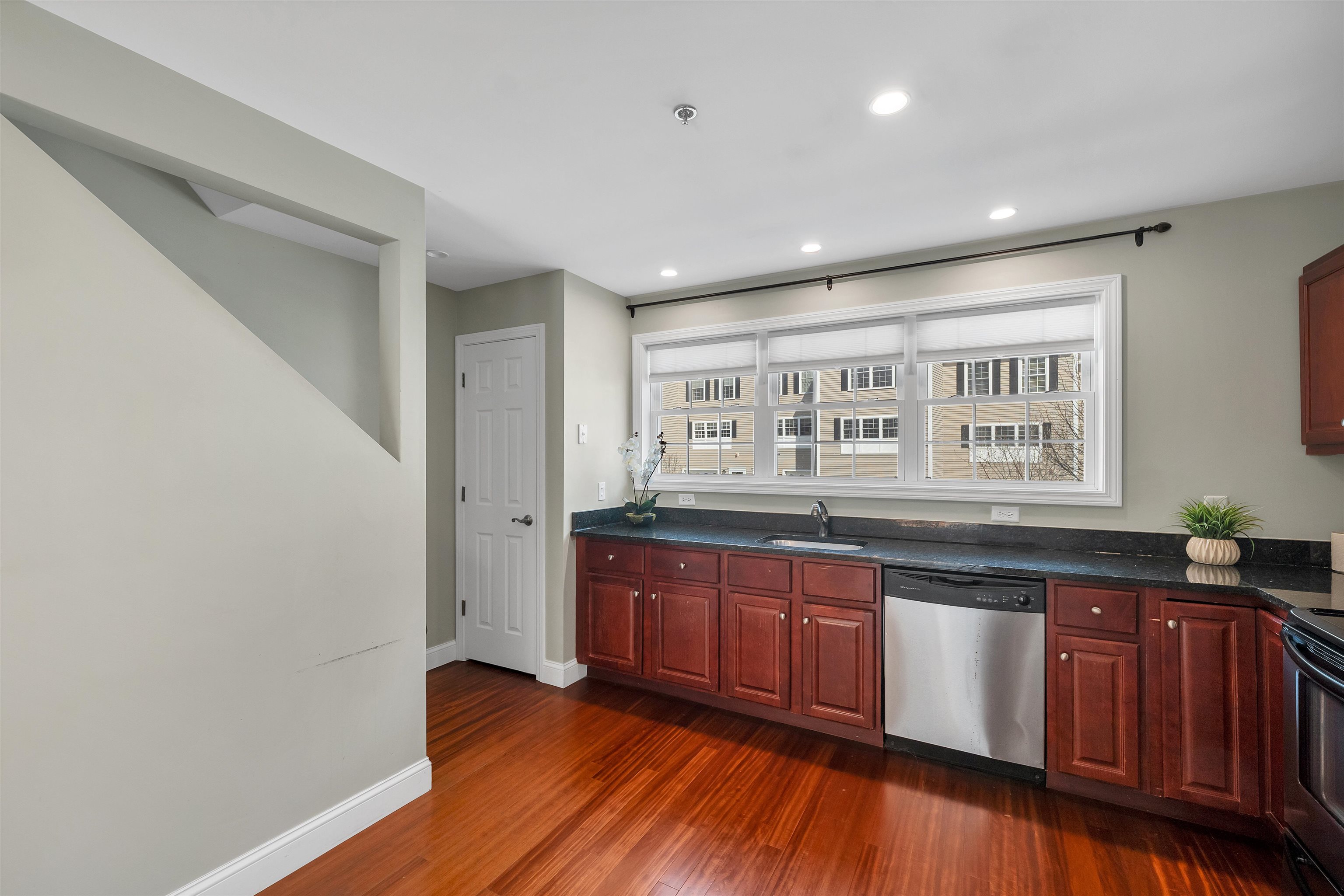 24 Dillon Way Unit: 3