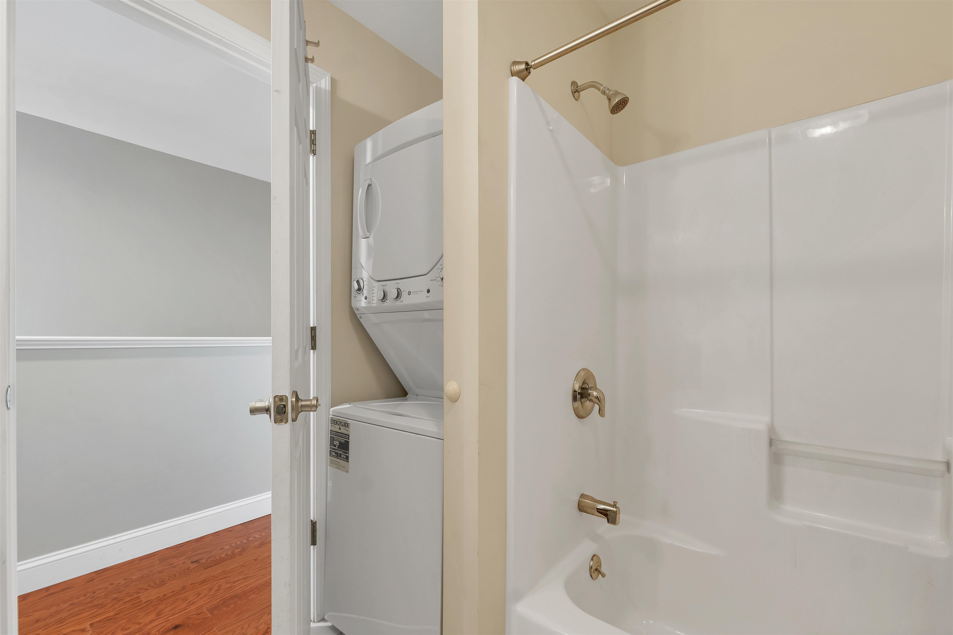 24 Dillon Way Unit: 3