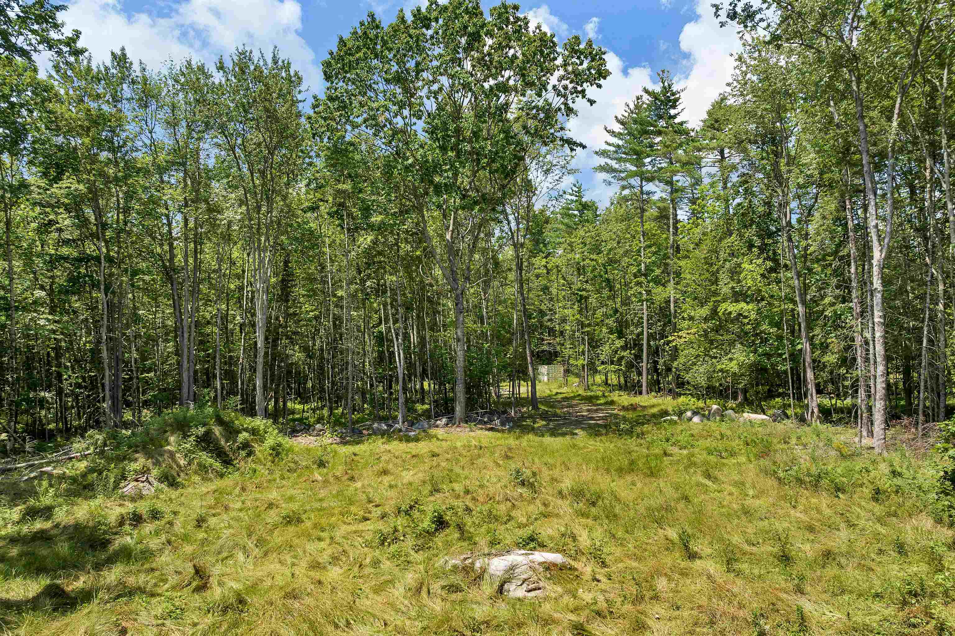 527 Governor Wentworth Highway Unit: 19