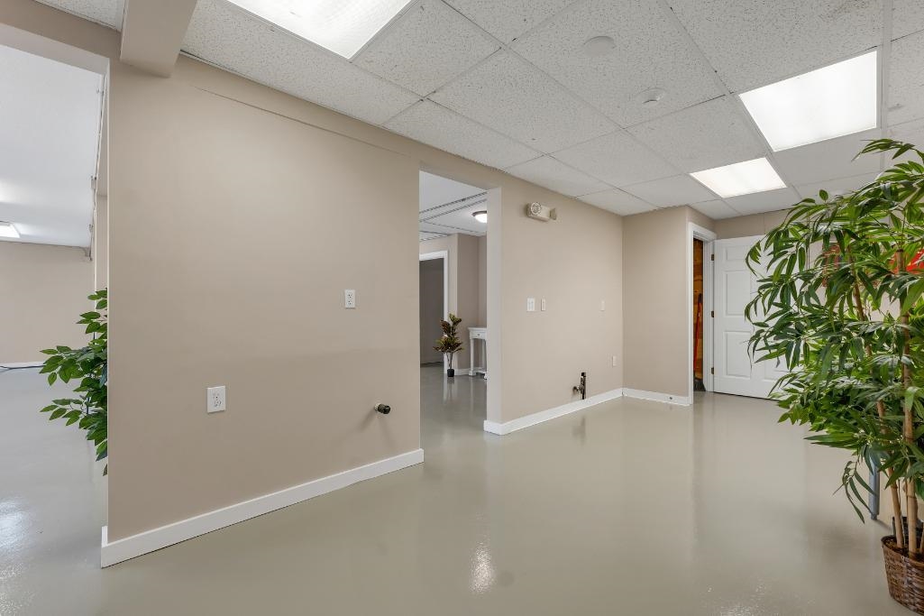 56 Daniel Webster Highway