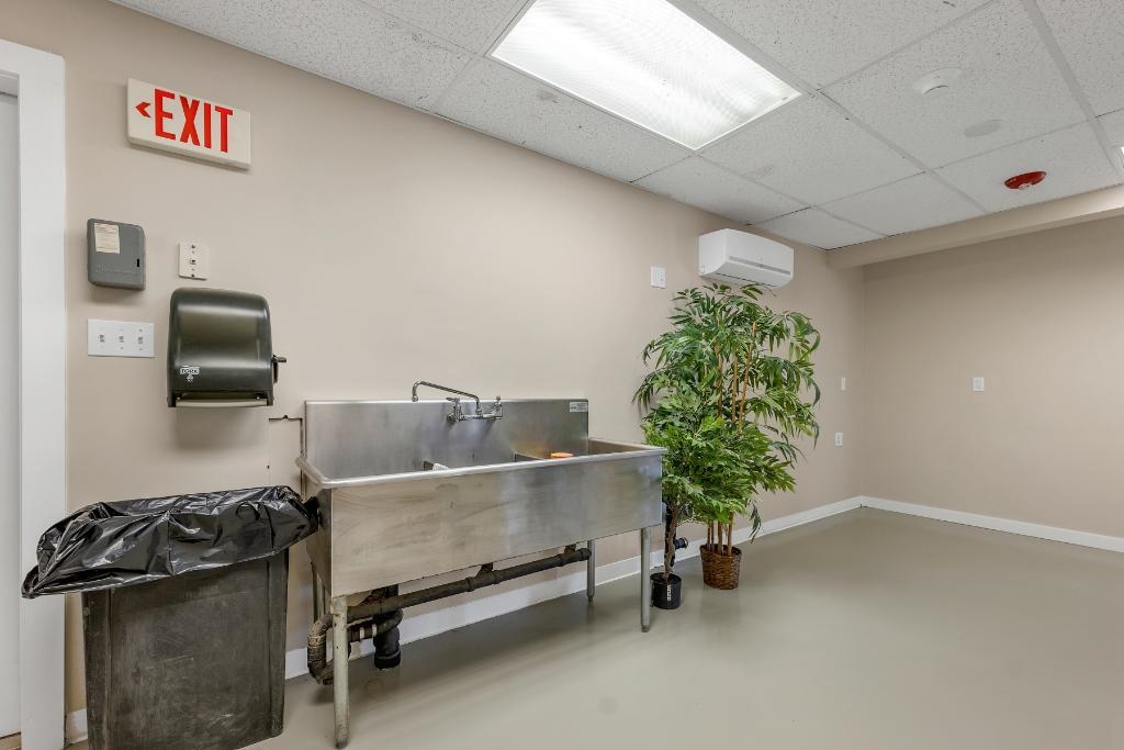 56 Daniel Webster Highway