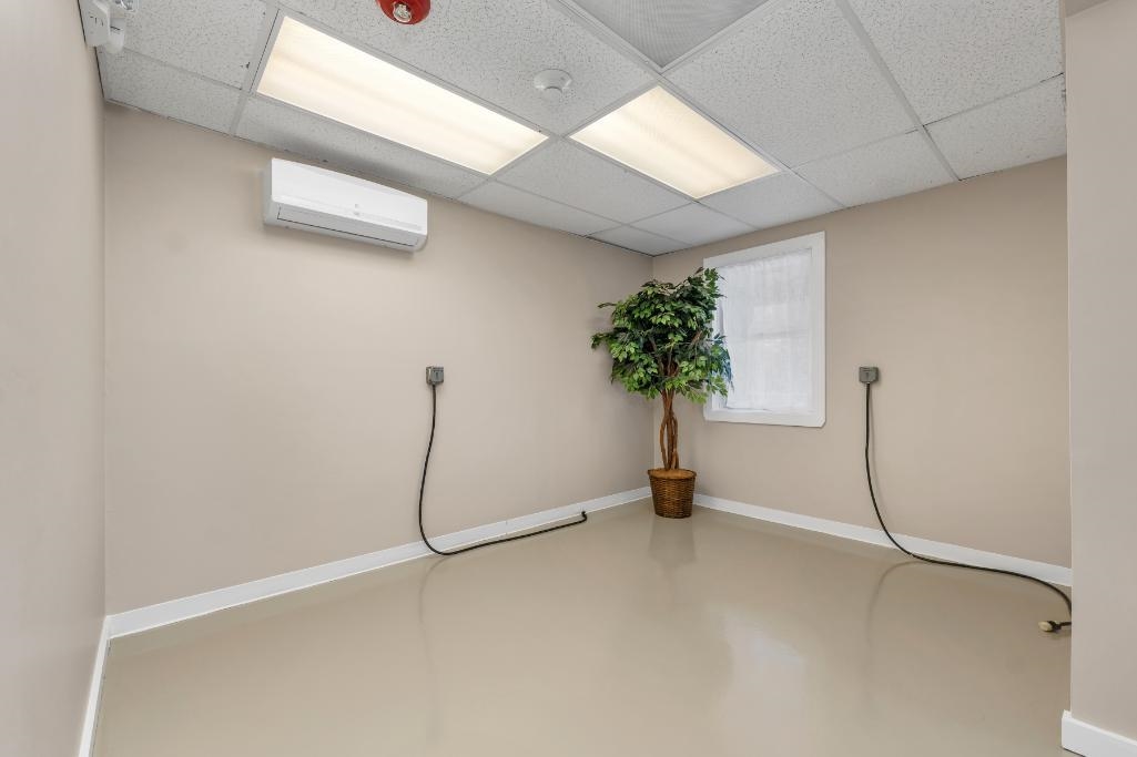 56 Daniel Webster Highway