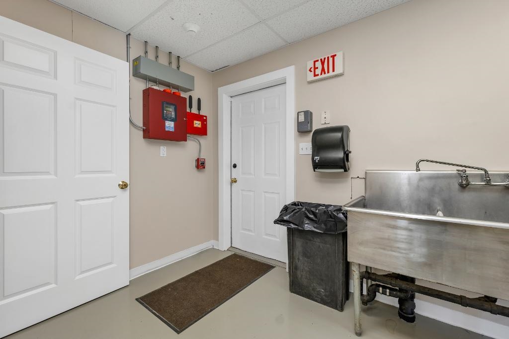 56 Daniel Webster Highway