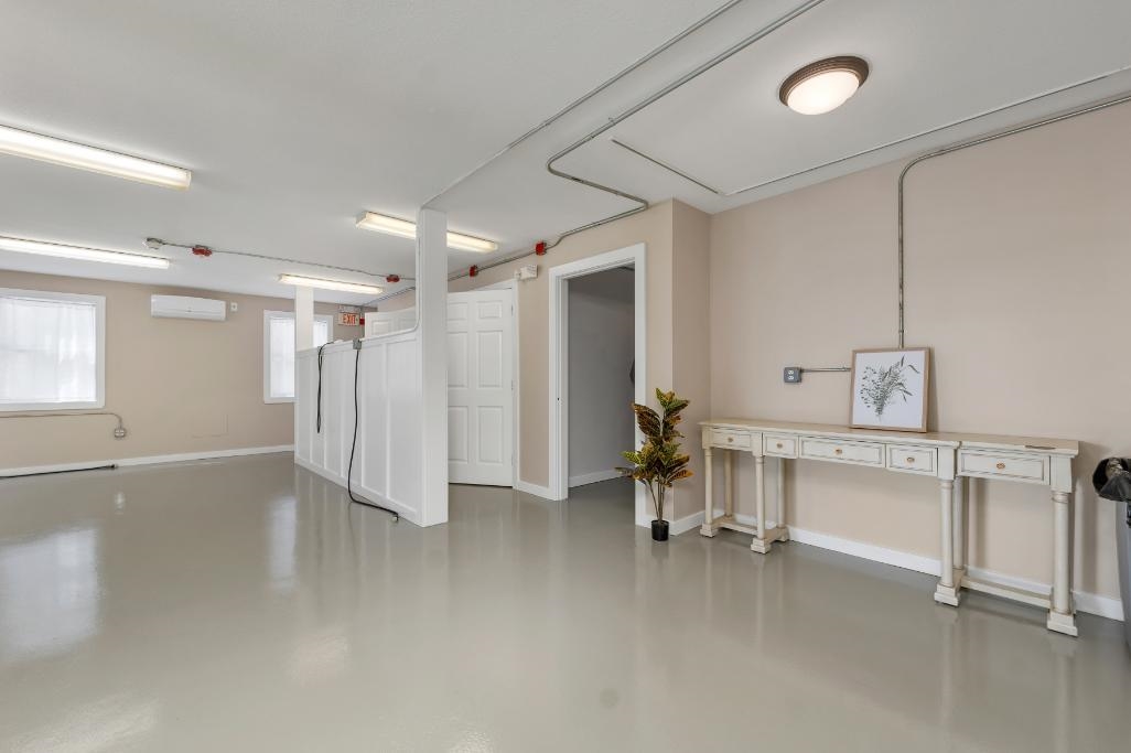 56 Daniel Webster Highway