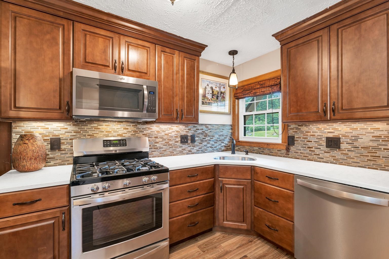 240 Franklin Street Unit: 28