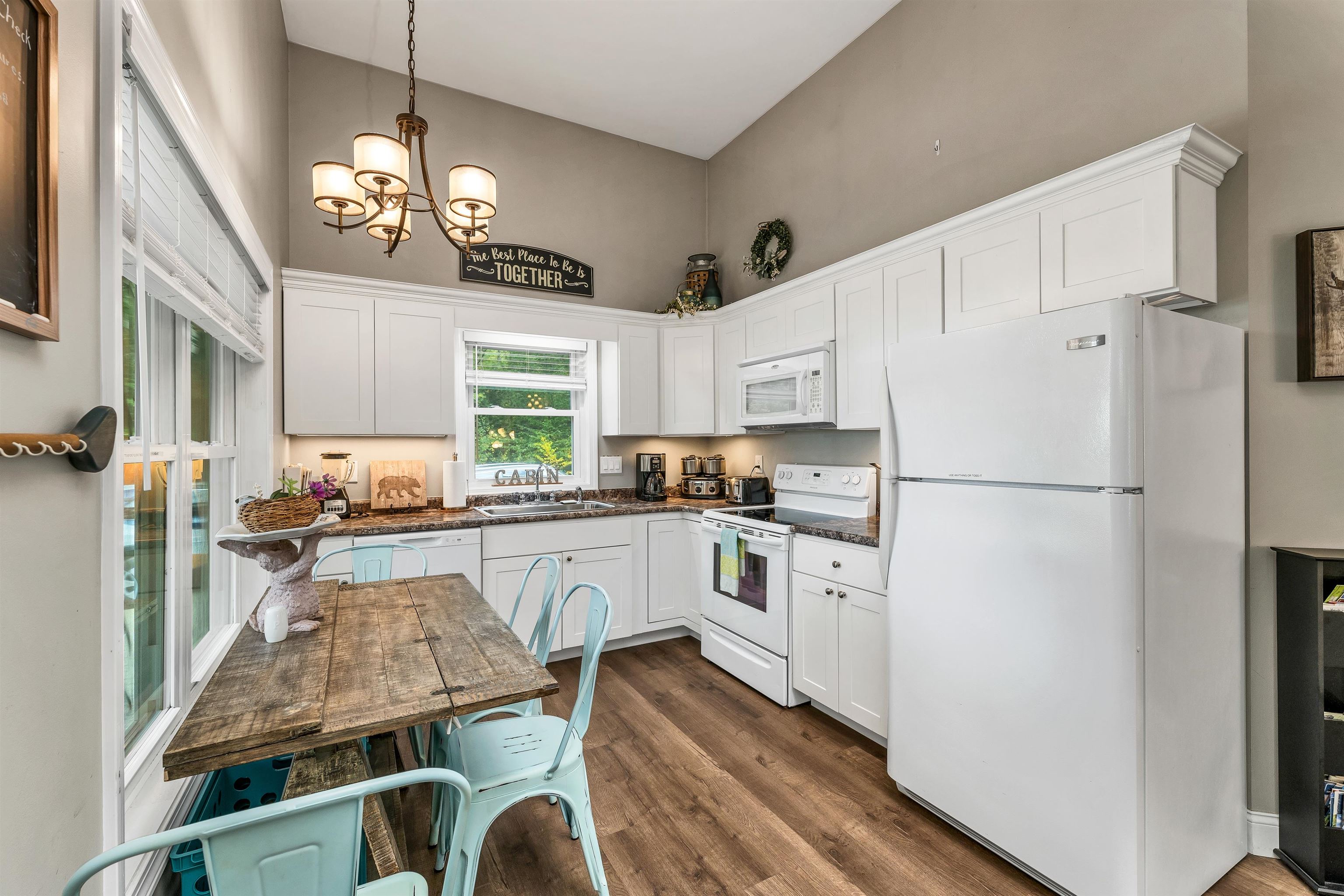 80 Pinnacle Ridge Rd