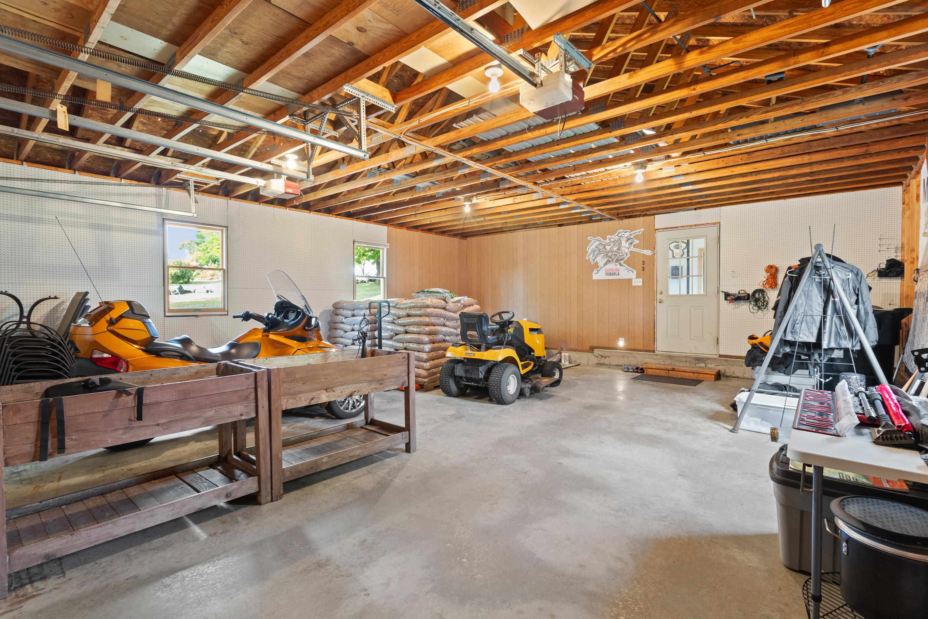 14 Mountain View Drive