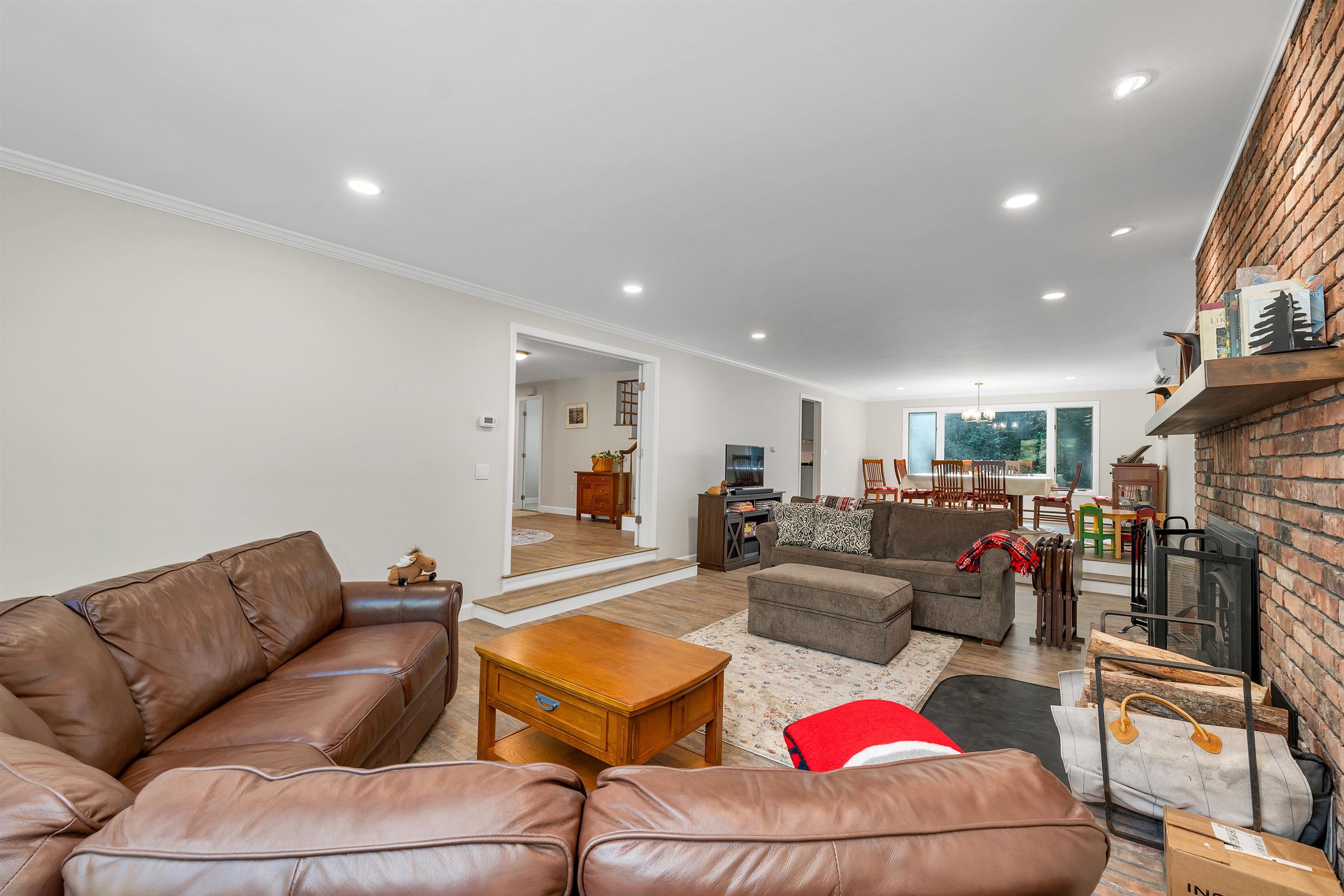 4 Partridgeberry Cir