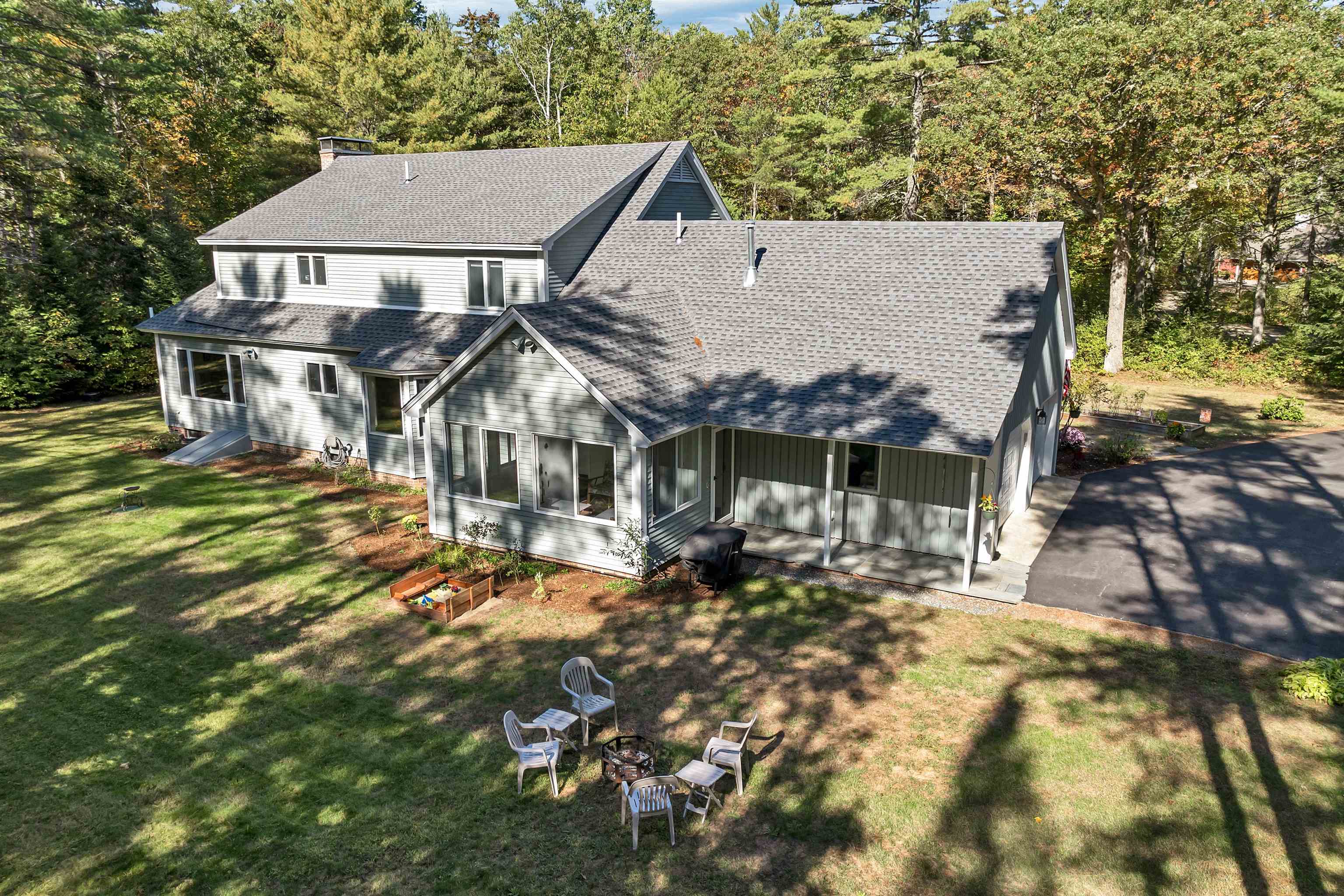 4 Partridgeberry Cir