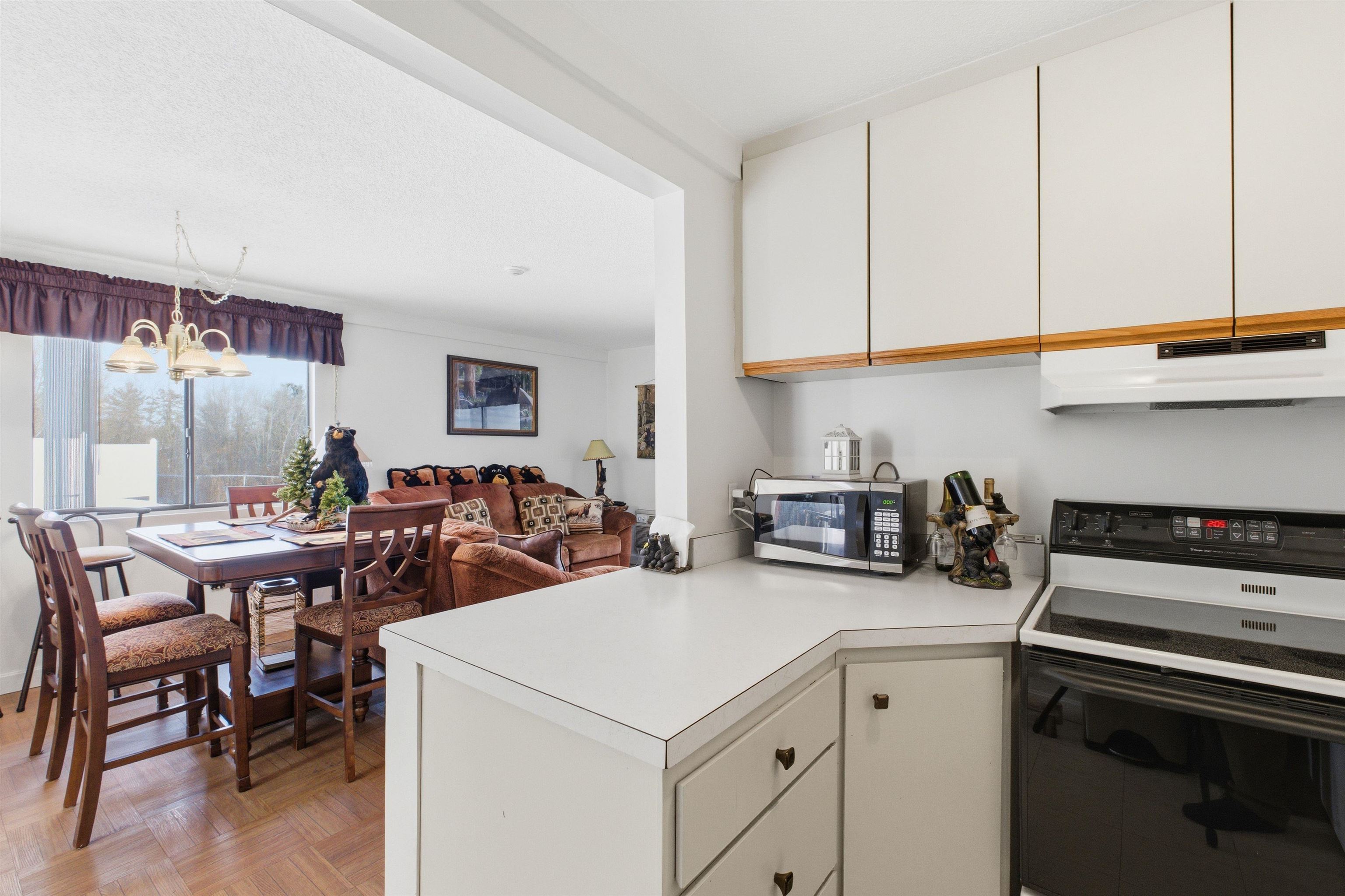 75 Treetop Circle Unit: 21