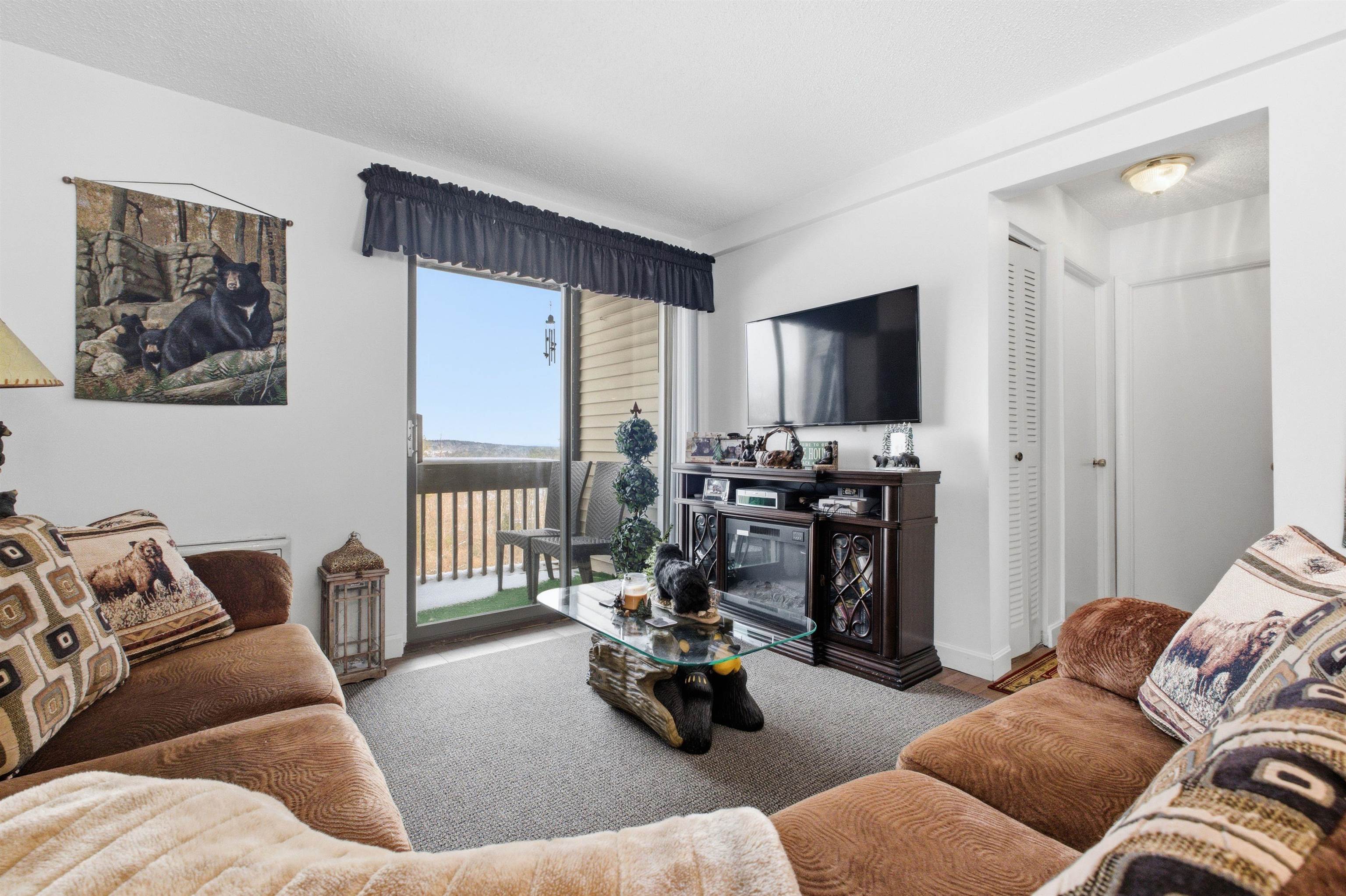 75 Treetop Circle Unit: 21