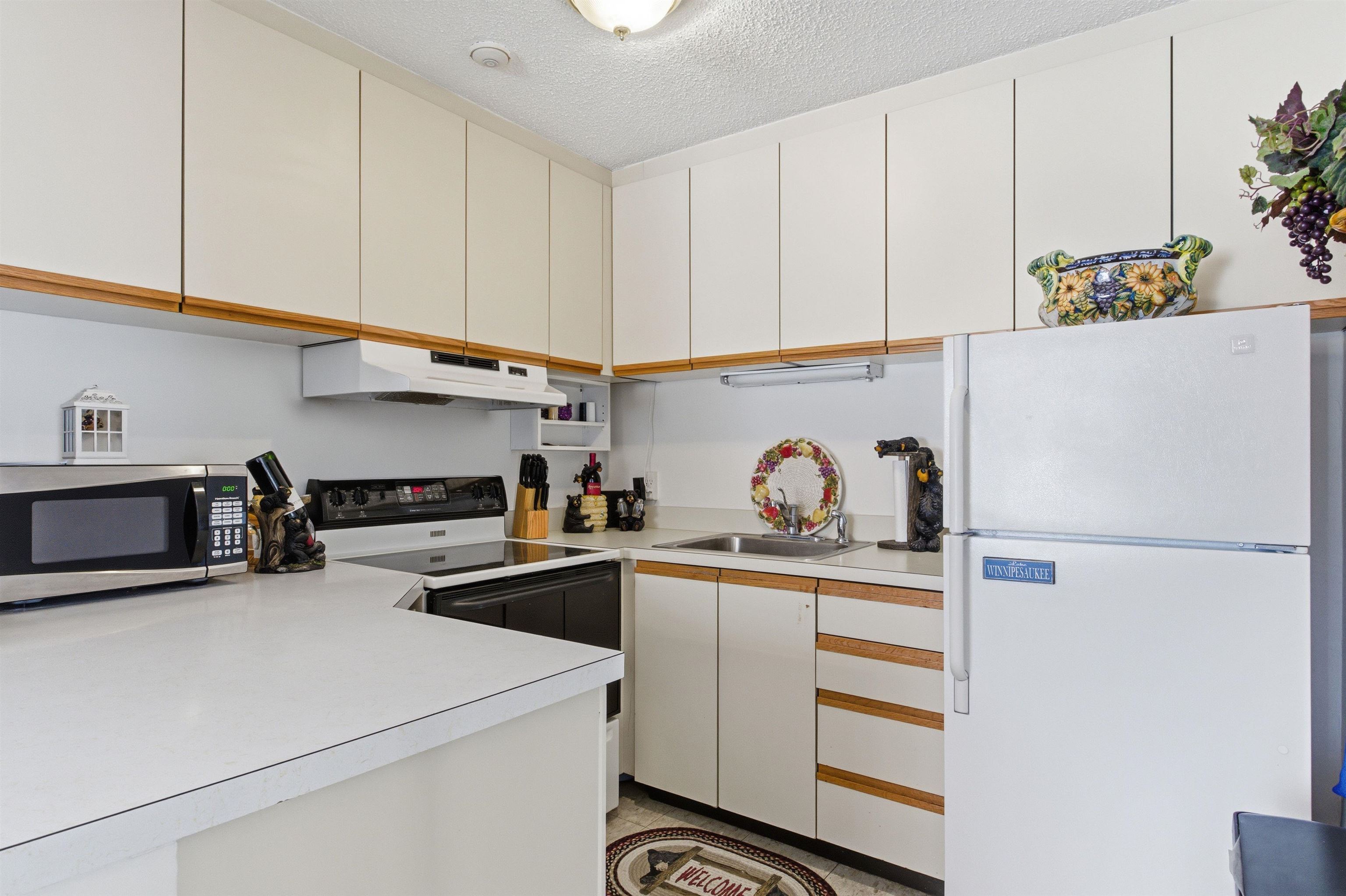 75 Treetop Circle Unit: 21