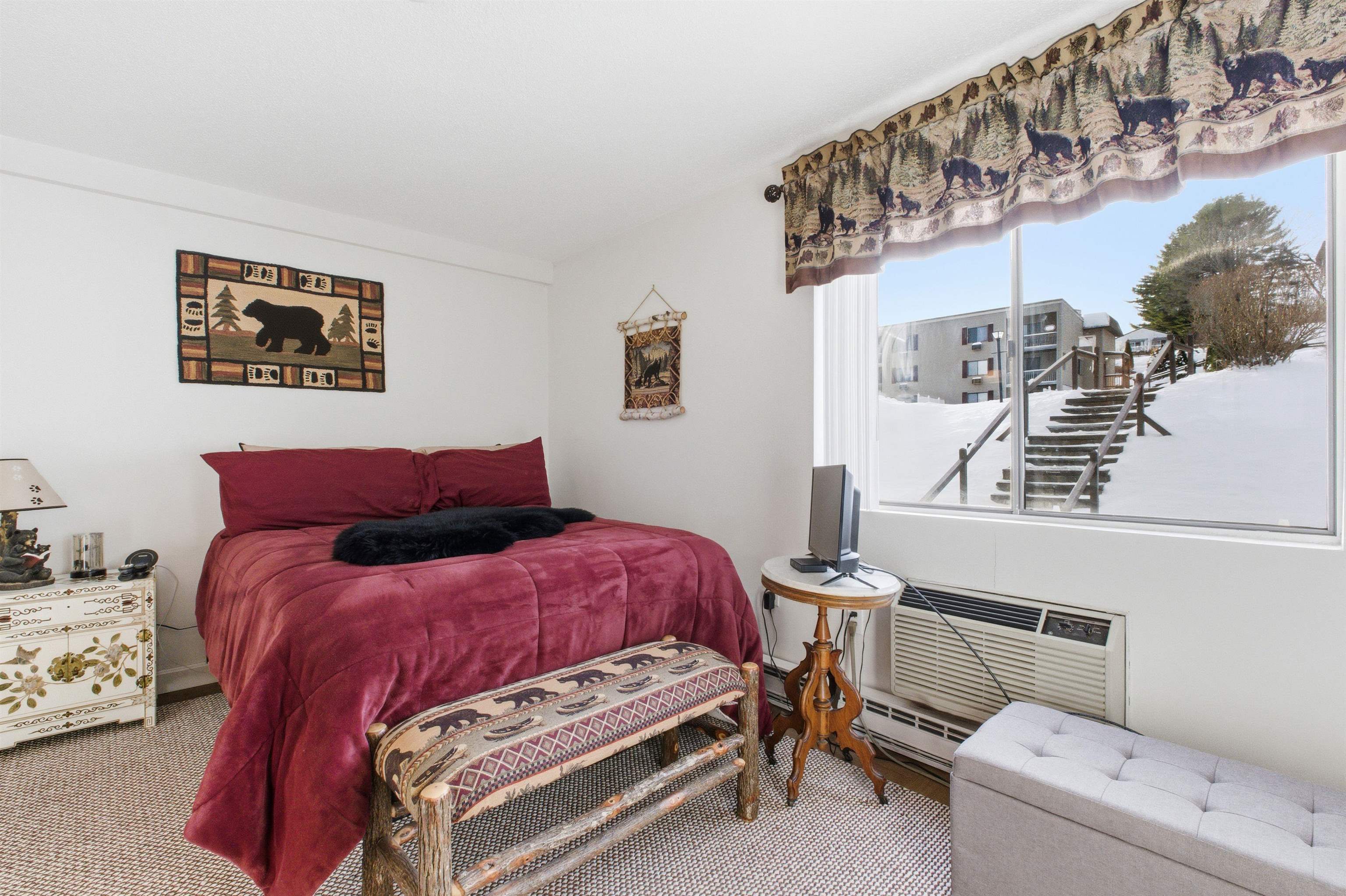 75 Treetop Circle Unit: 21