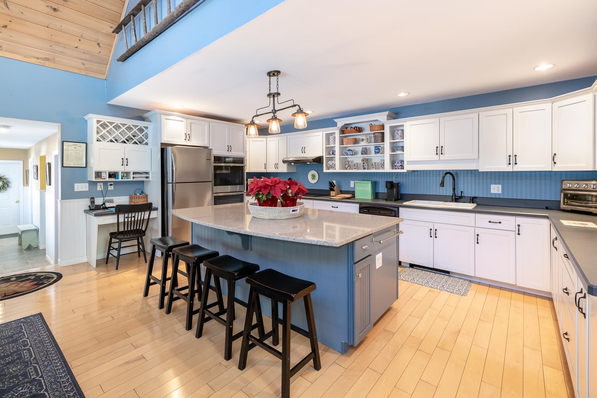 8 Oak Knoll Road