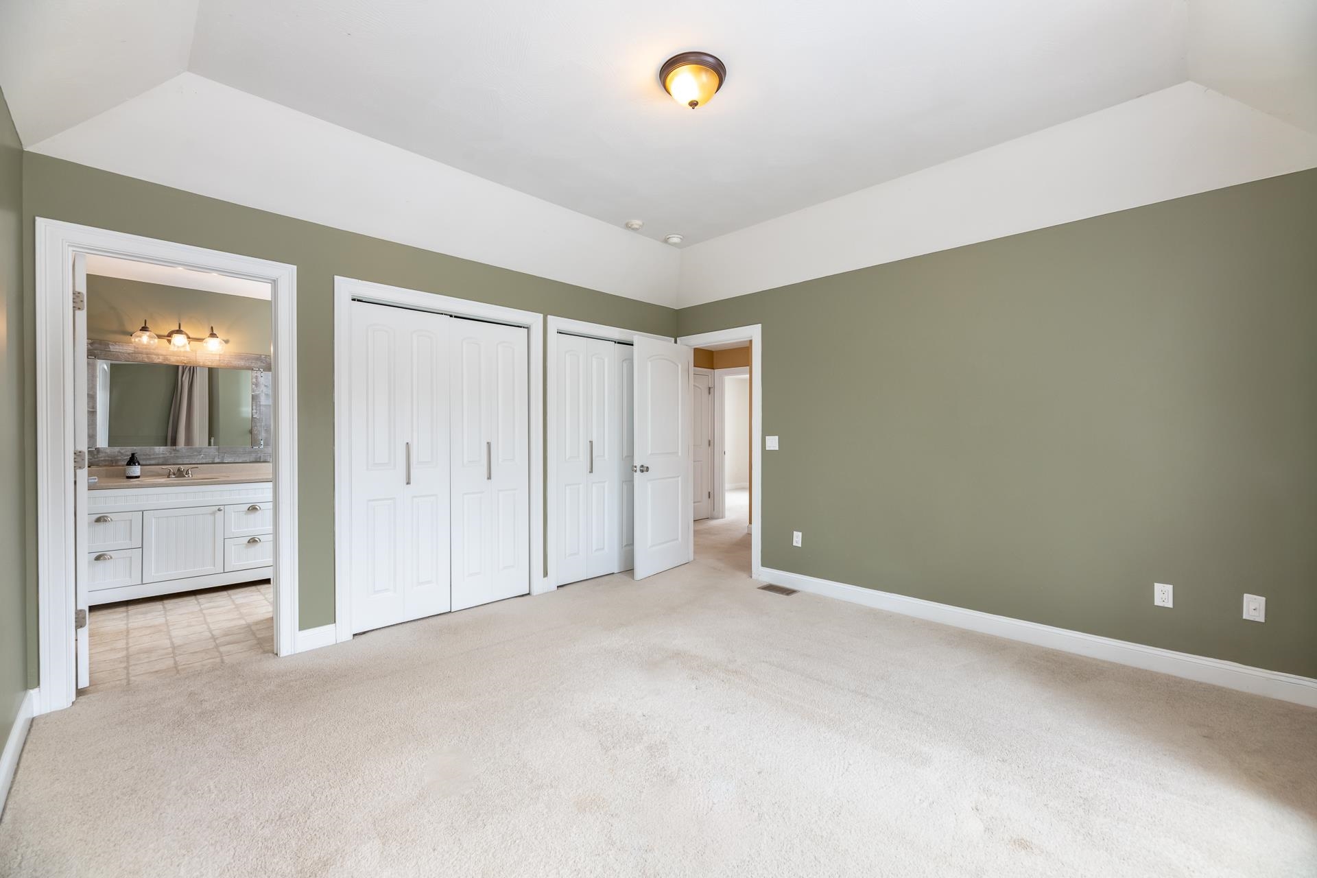 39 Sterling Drive
