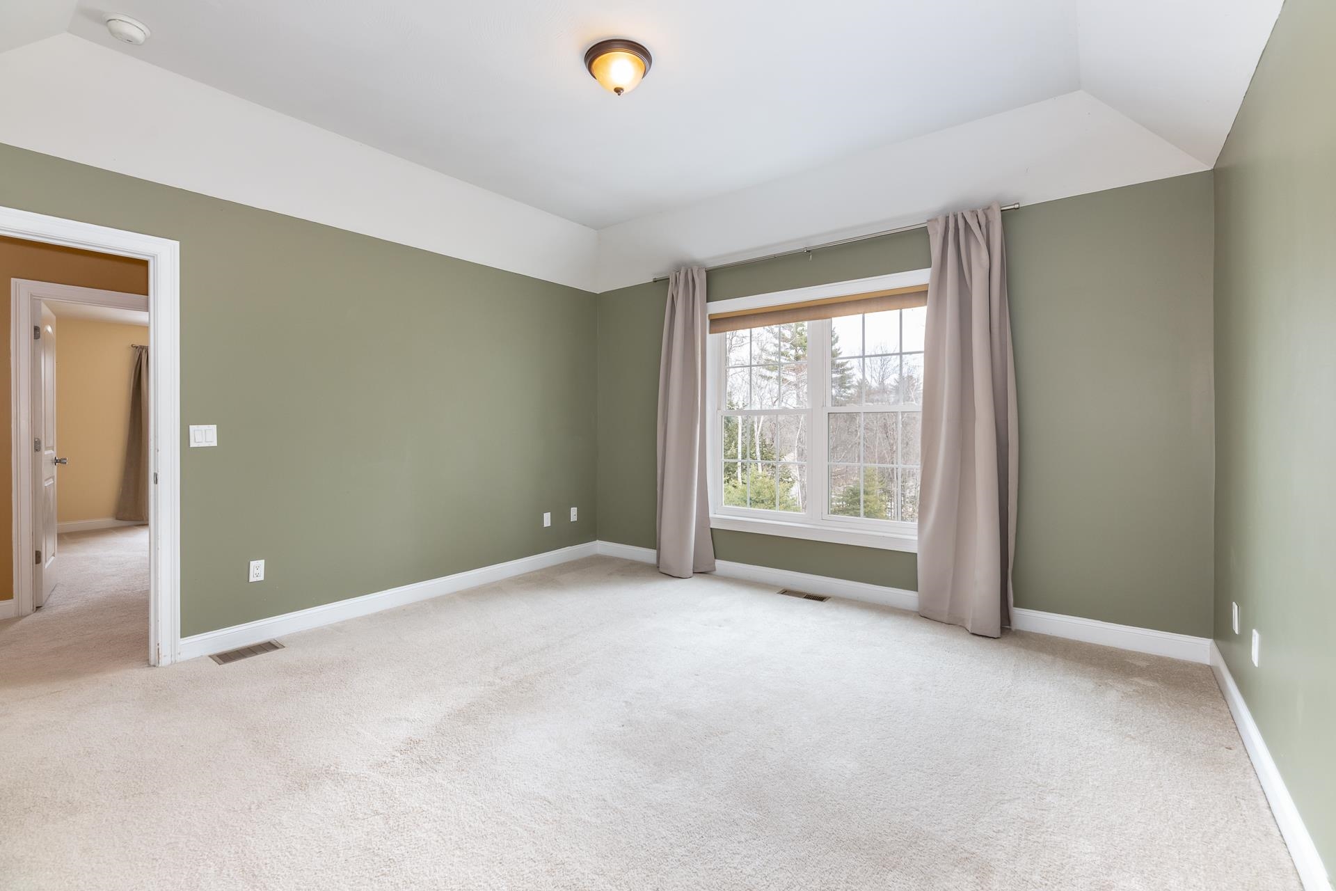 39 Sterling Drive