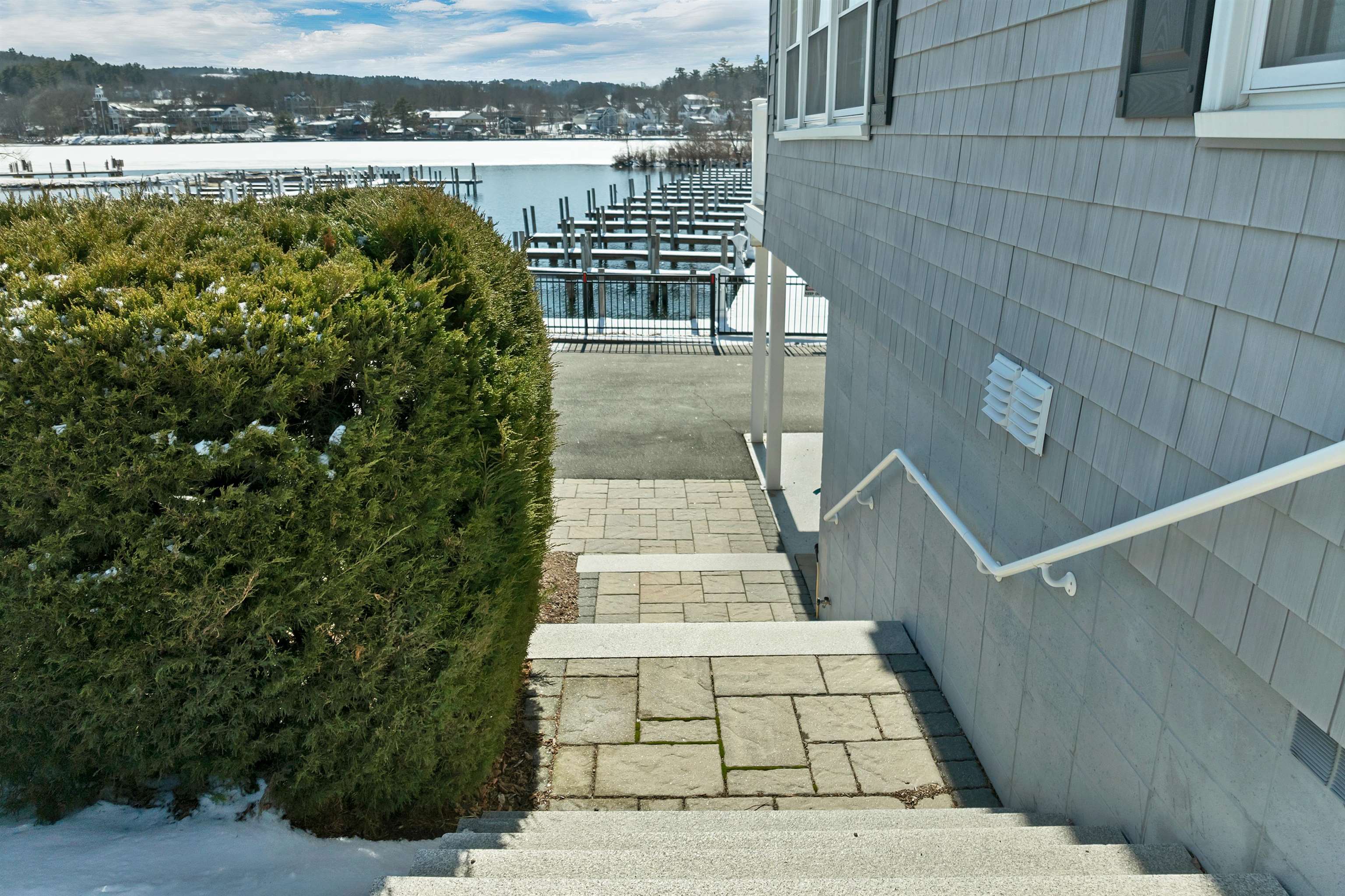 21 Pleasant Street Unit: 8