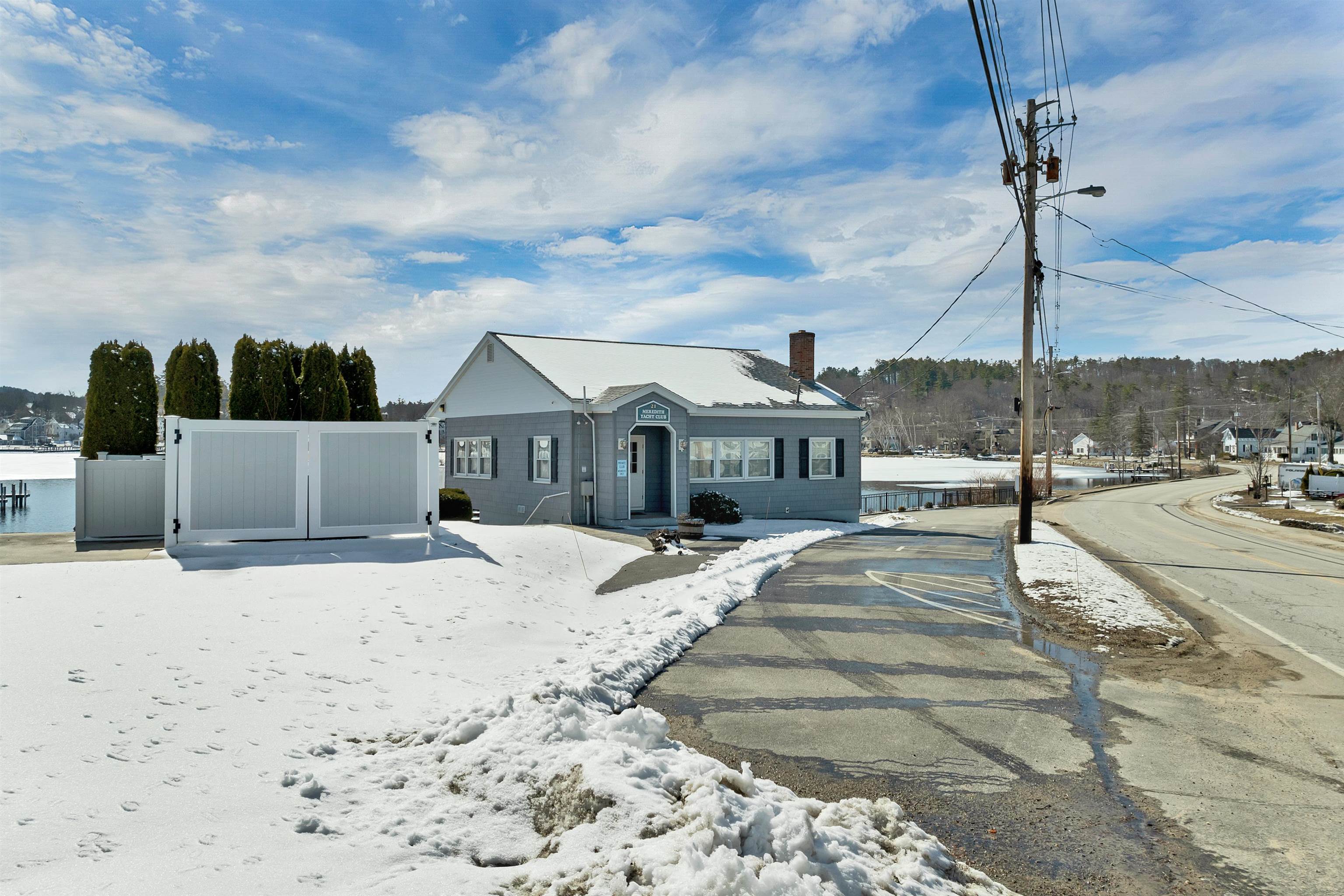 21 Pleasant Street Unit: 8