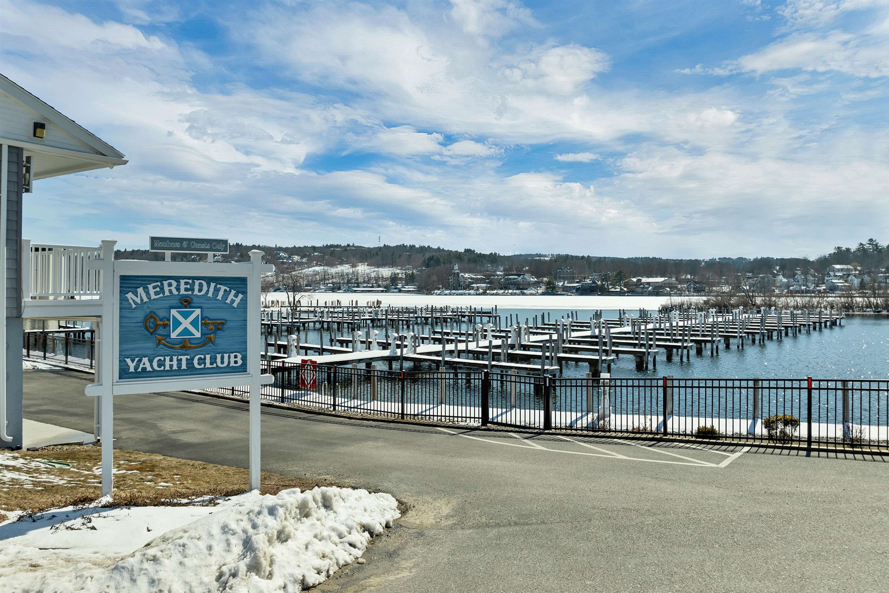 21 Pleasant Street Unit: 8