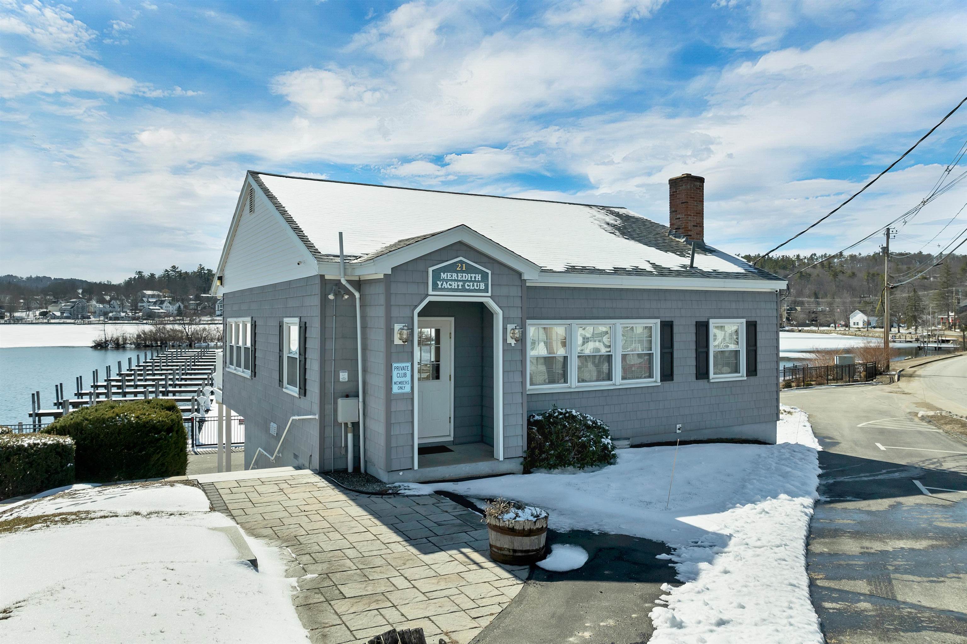 21 Pleasant Street Unit: 8