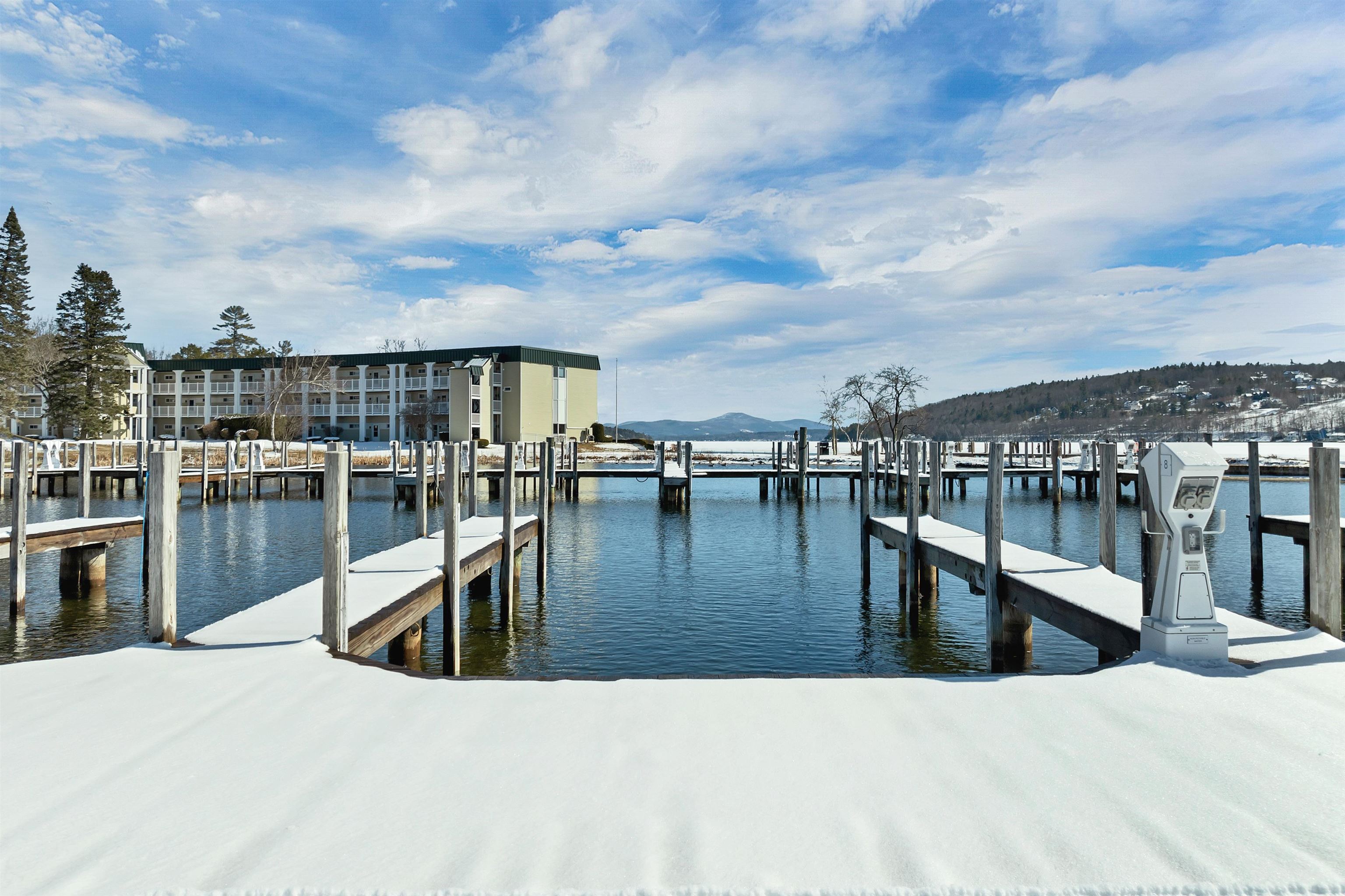 21 Pleasant Street Unit: 8