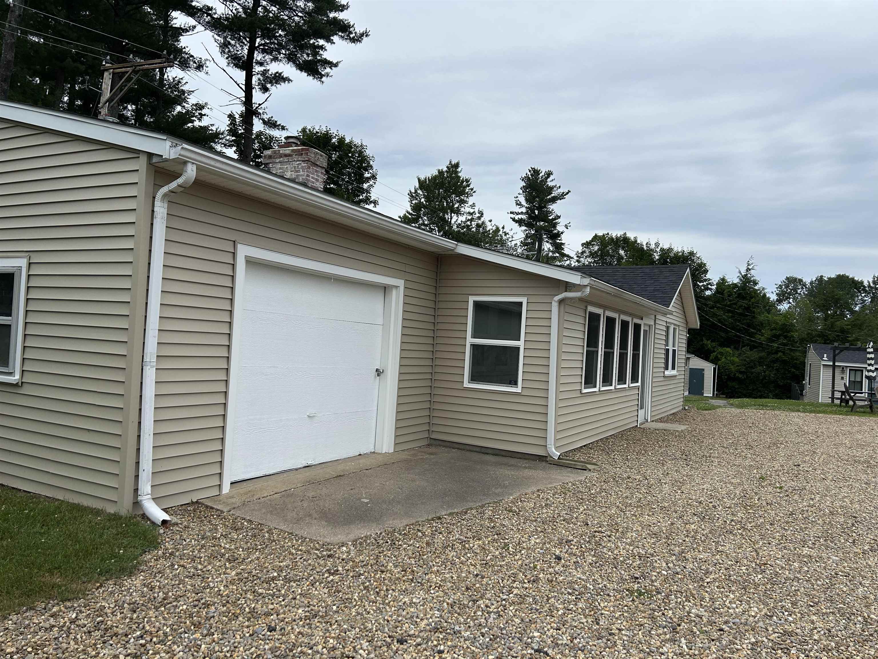 46 Glendale Place Unit: 1