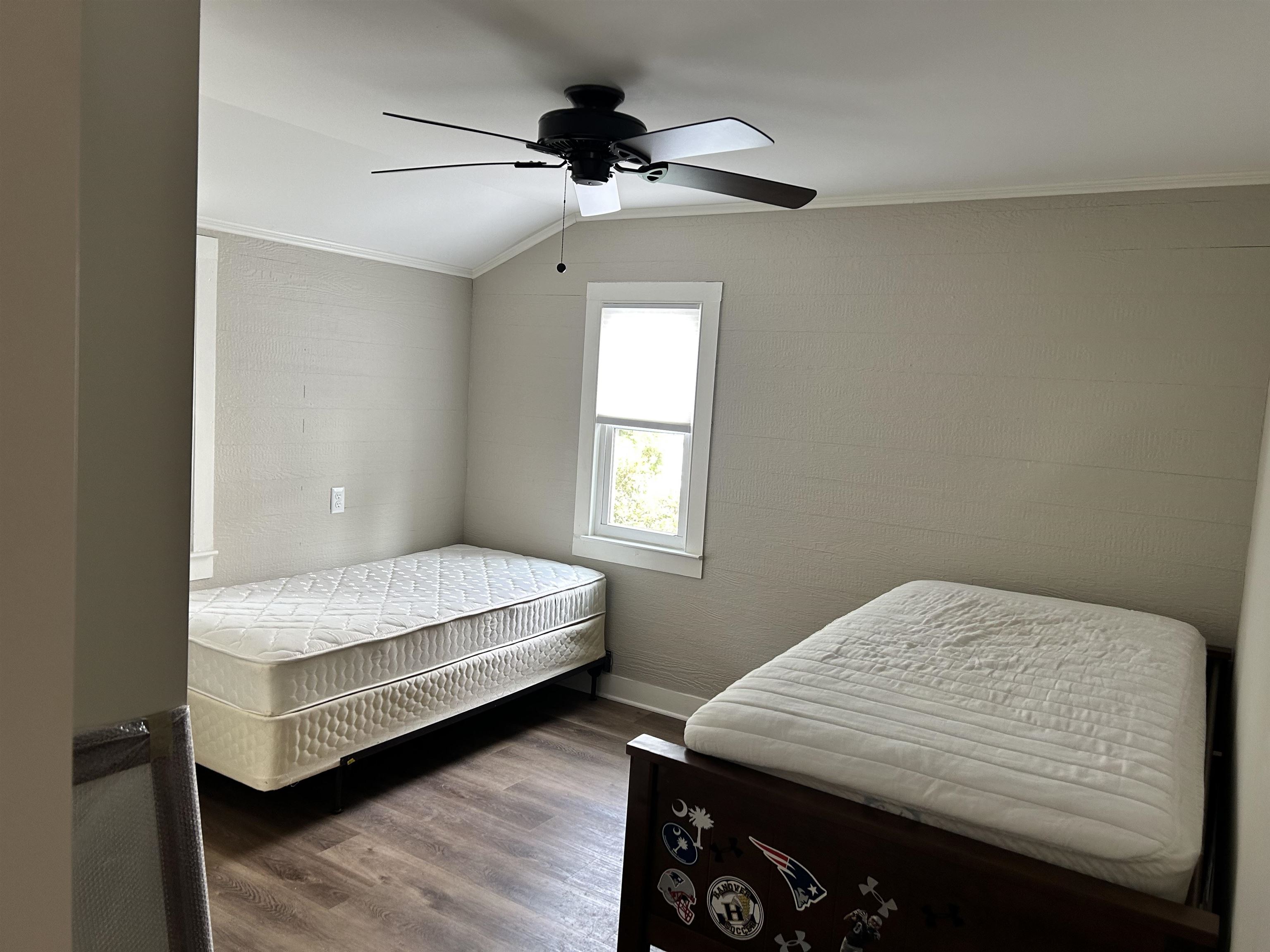 46 Glendale Place Unit: 1