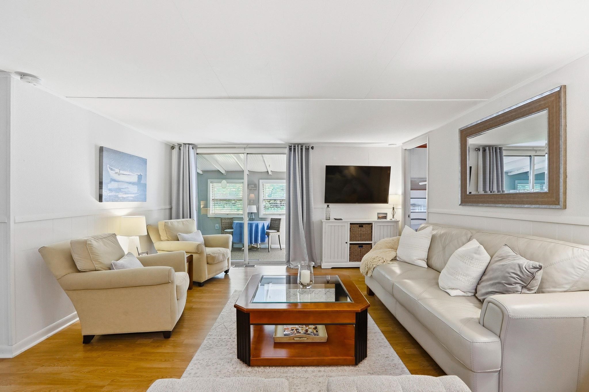 200 Paradise Drive