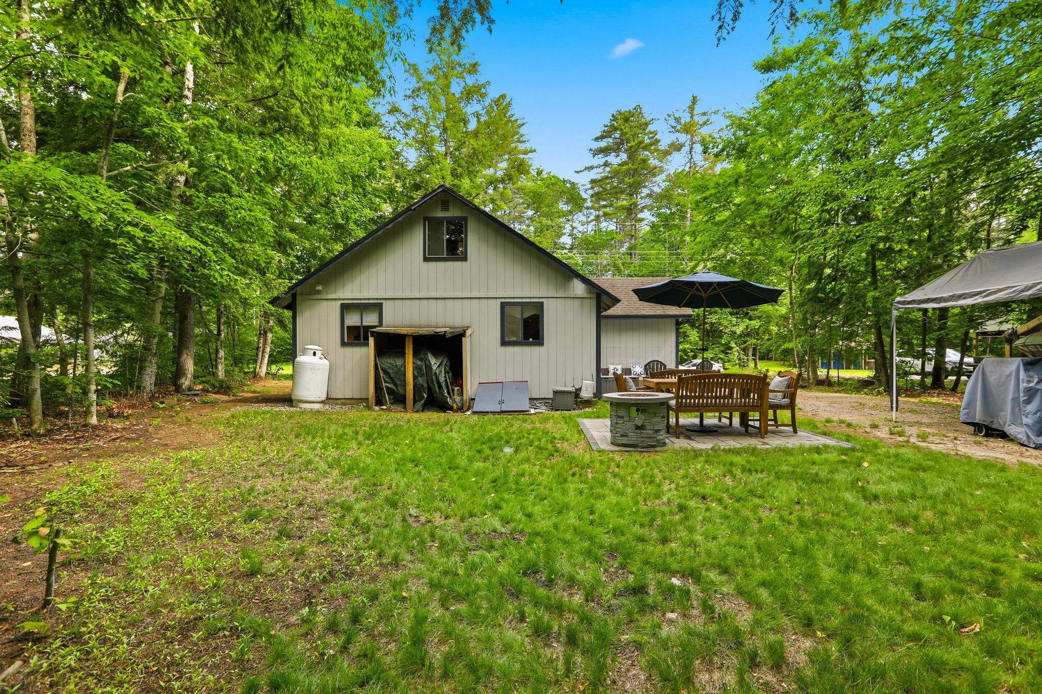 200 Paradise Drive