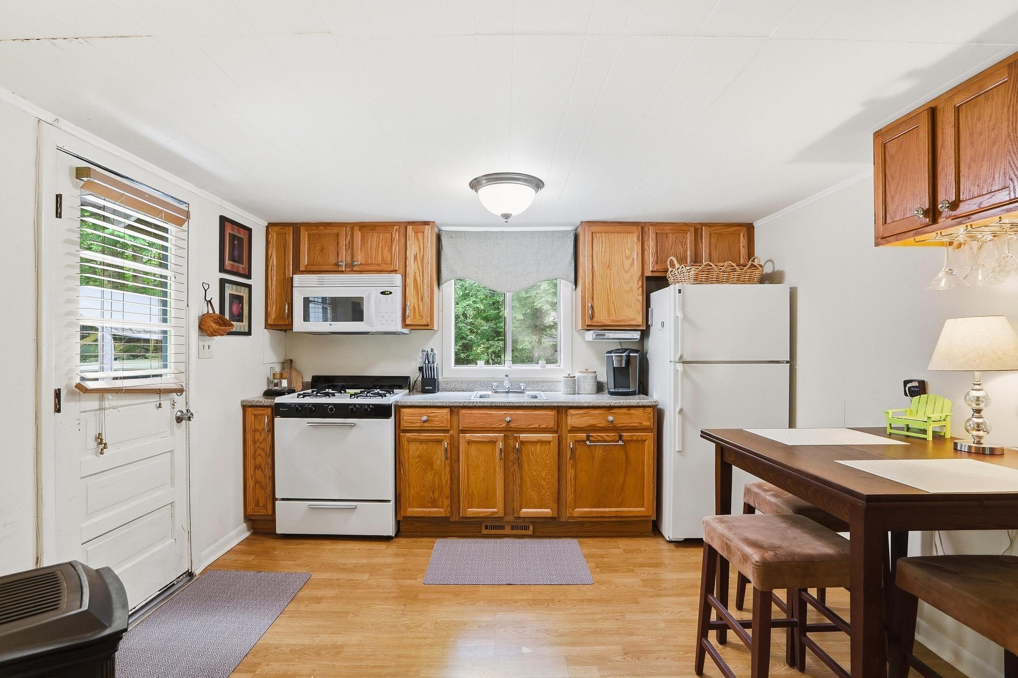 200 Paradise Drive