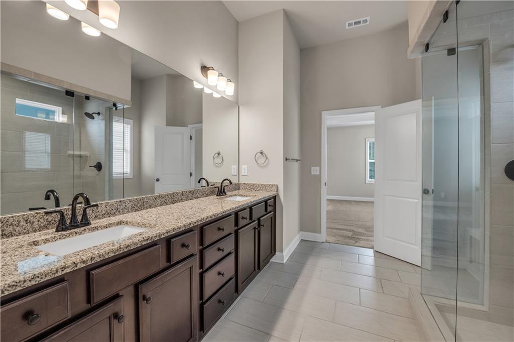 6984 Lancaster Crossing