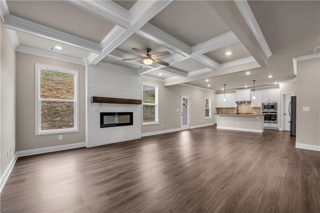 6984 Lancaster Crossing