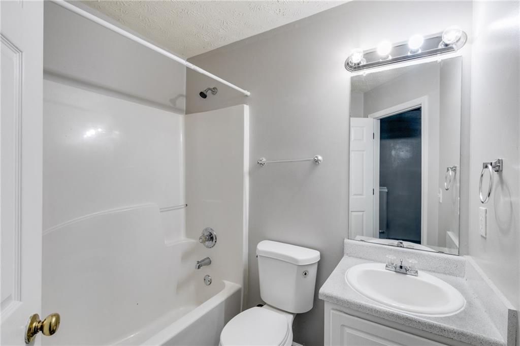 6088 Camden Forrest Court