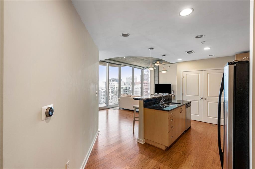 860 Peachtree Street NE Unit 1917