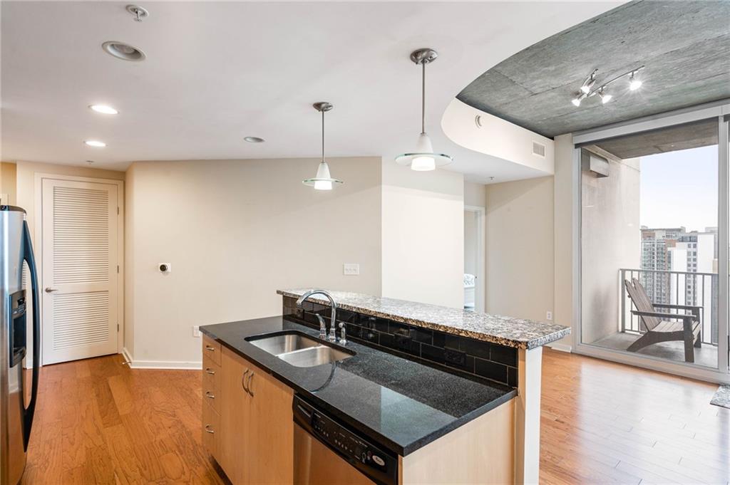 860 Peachtree Street NE Unit 1917