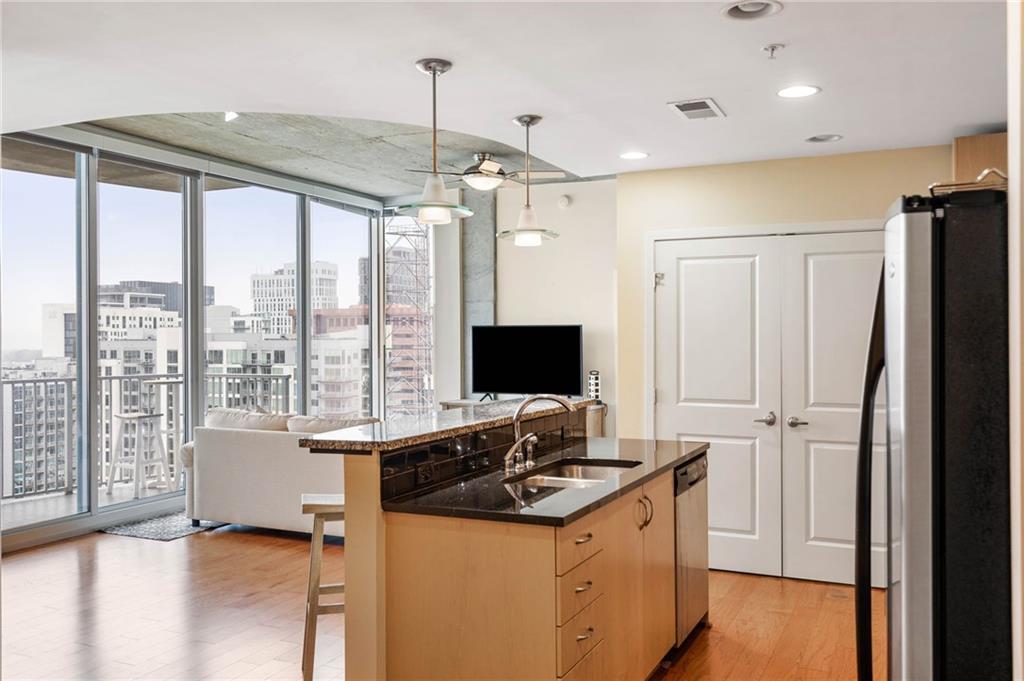 860 Peachtree Street NE Unit 1917